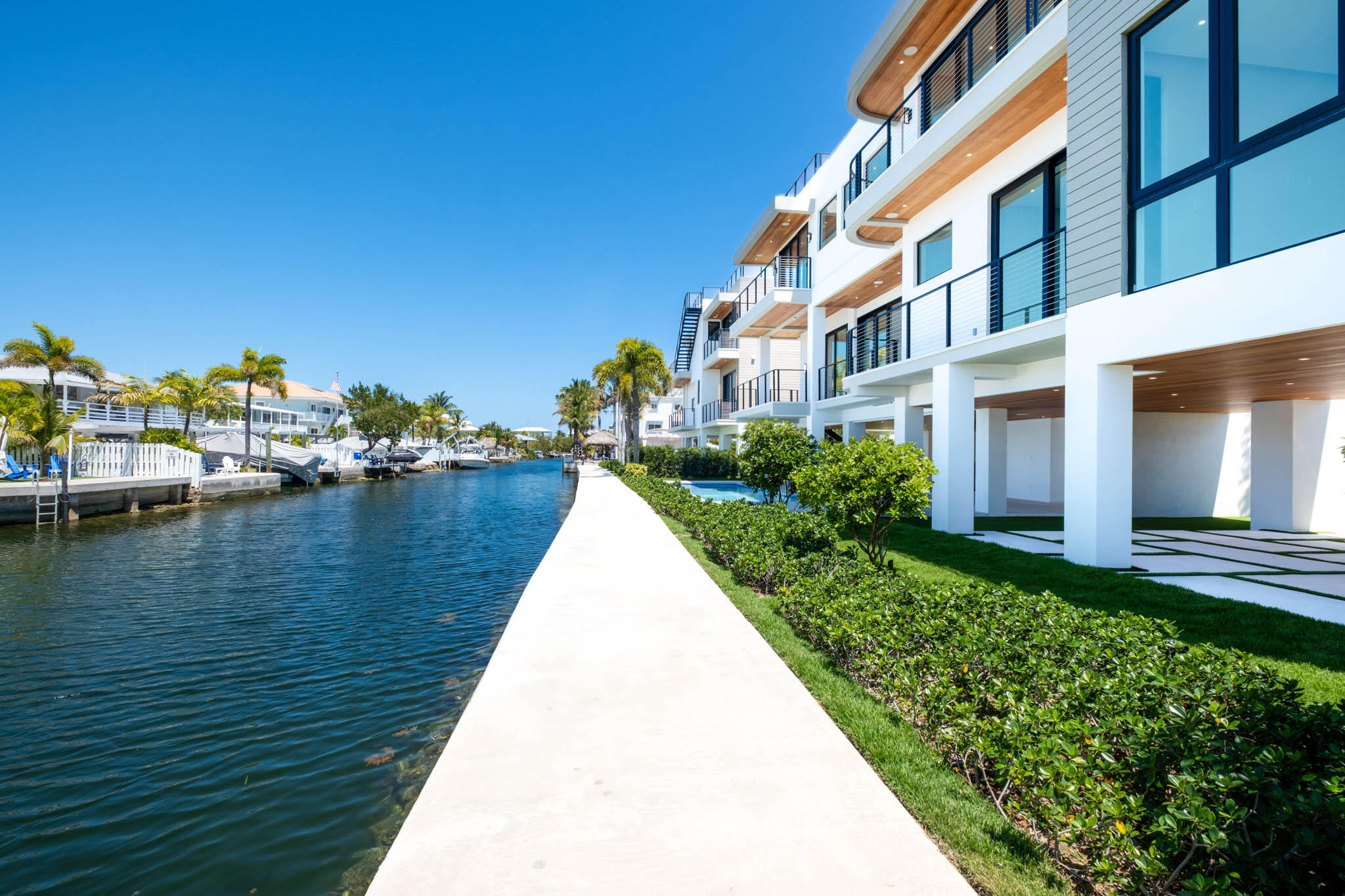 301 Buttonwood Circle, Unit A Key Largo, FL 33037 - Photo 55 of 65 Dock
