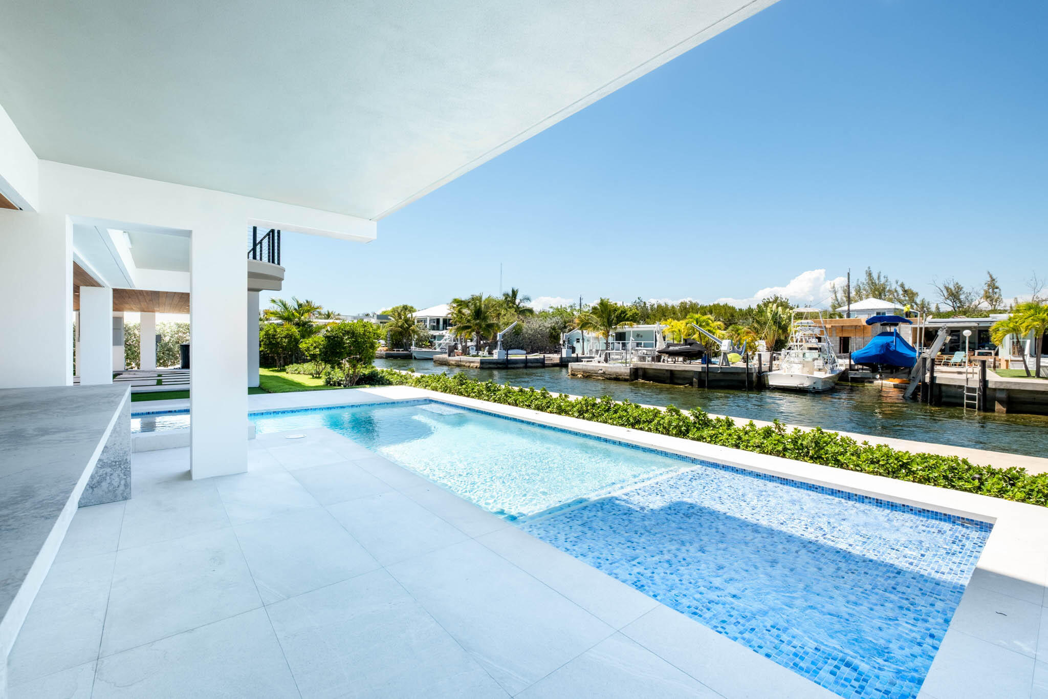 301 Buttonwood Circle, Unit A Key Largo, FL 33037 - Photo 59 of 65 pool
