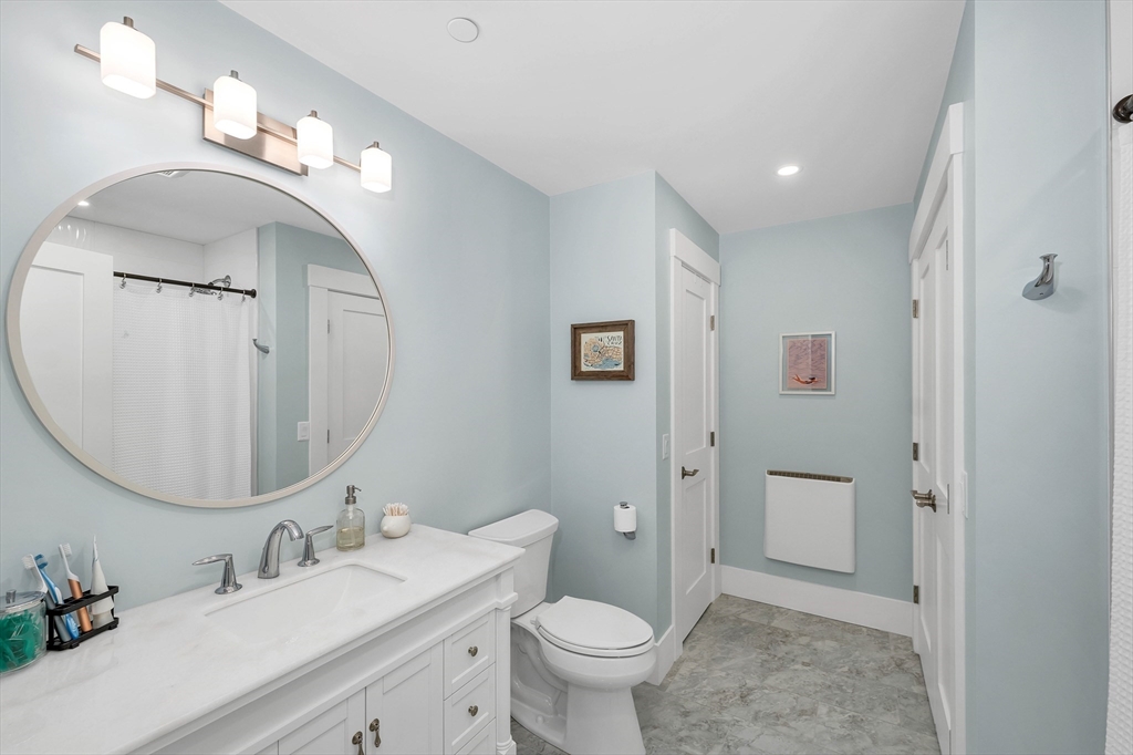 142 Main Street, Unit 2 Amesbury, MA 01913 - Photo 26 of 40