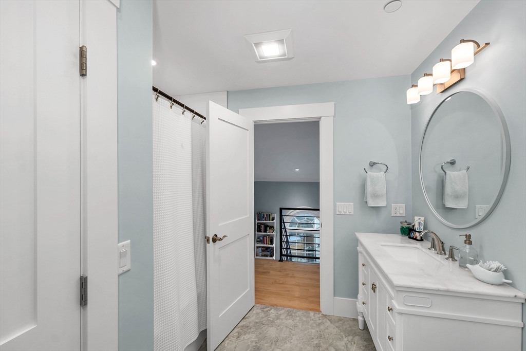 142 Main Street, Unit 2 Amesbury, MA 01913 - Photo 28 of 40