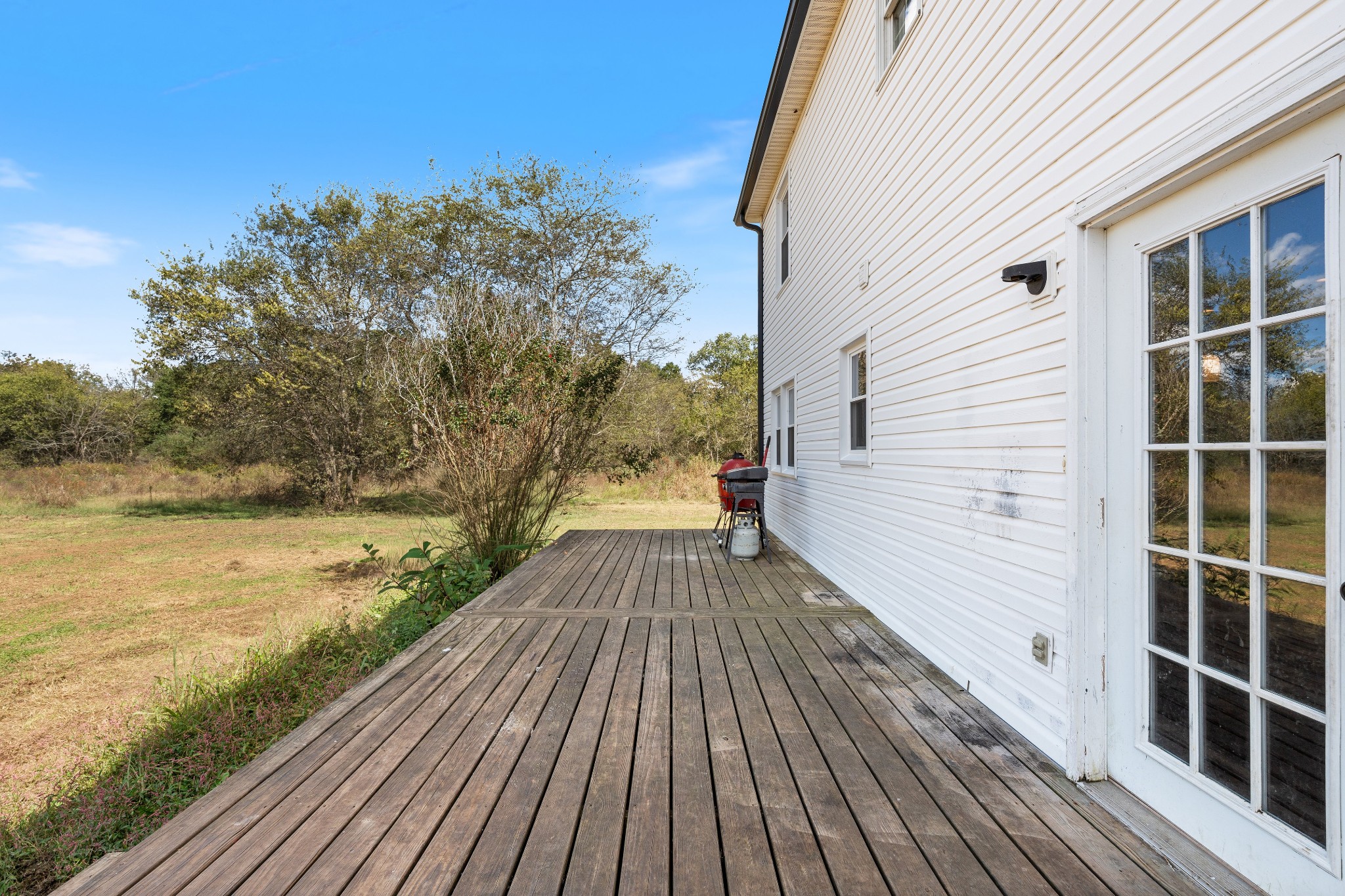 330 John Shaw Road Lewisburg, TN 37091 - Photo 33 of 41 a view of balcony with wooden floor and fence