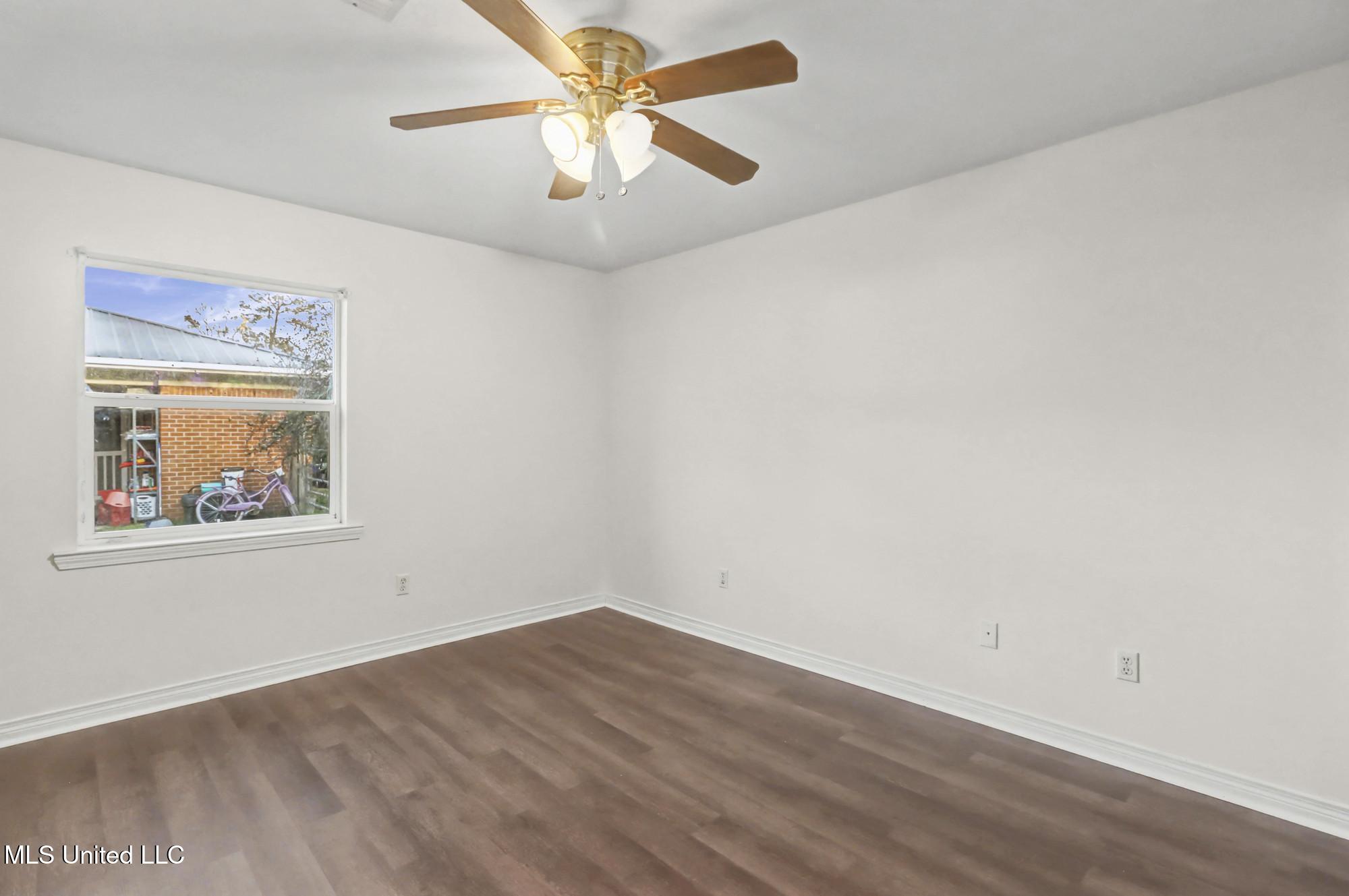 211 Palmyra Street Long Beach, MS 39560 - Photo 18 of 23 IMG_3073_web