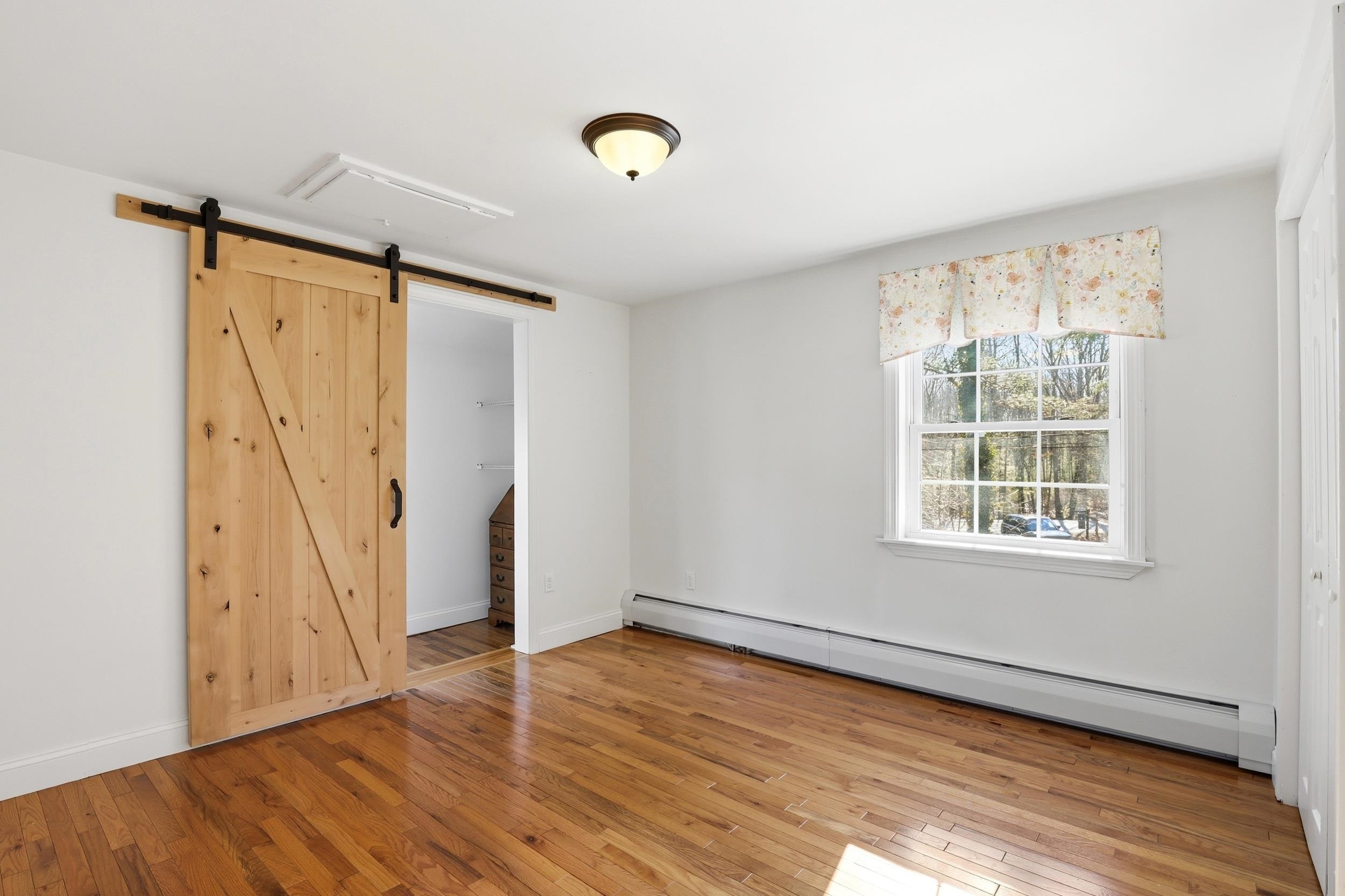589 Tolend Road Dover, NH 03820 - Photo 16 of 35