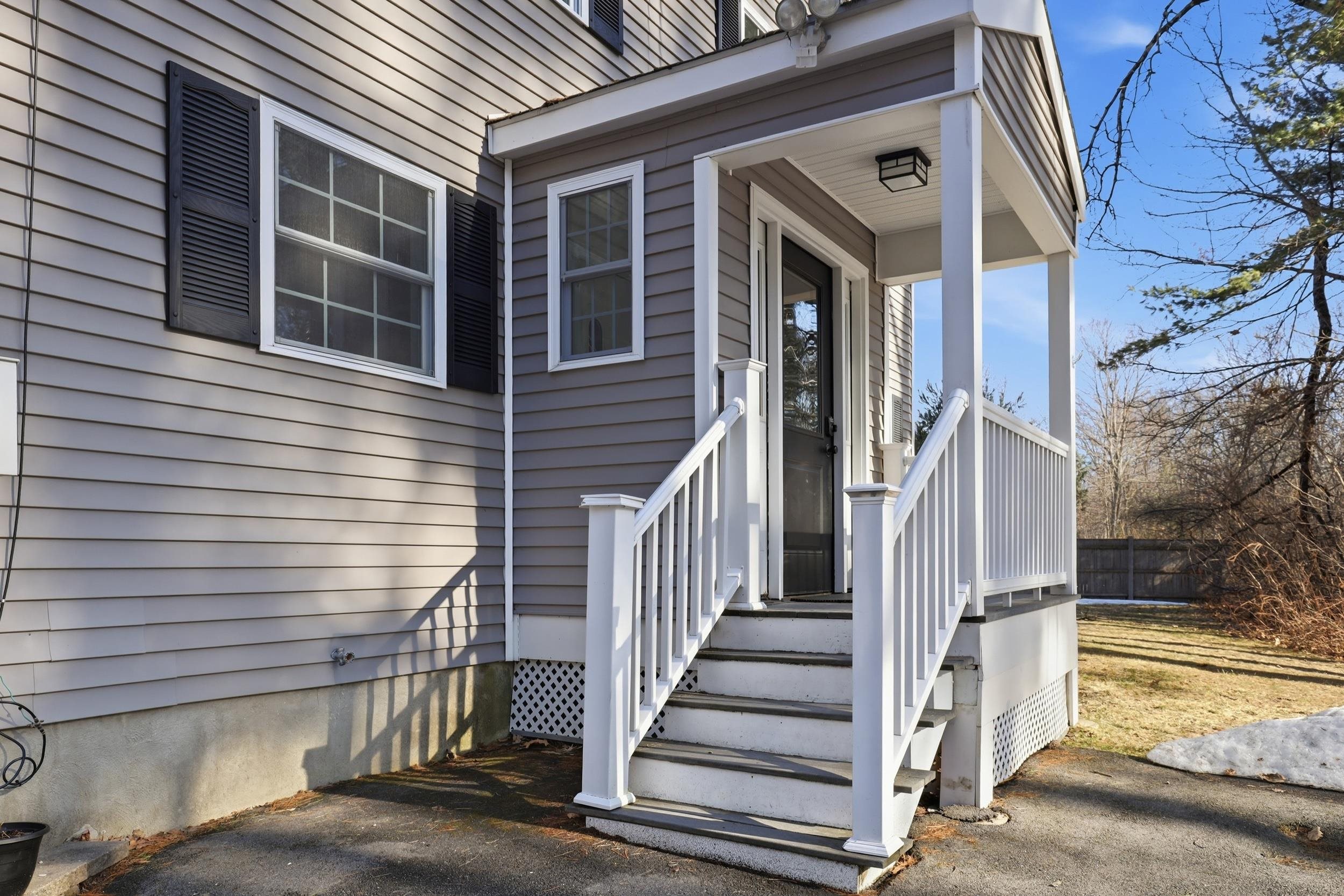 589 Tolend Road Dover, NH 03820 - Photo 2 of 35
