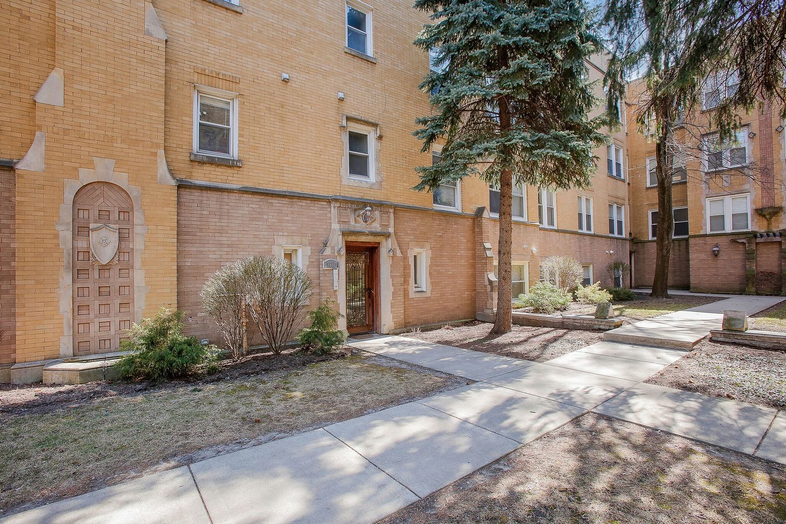 3911 West Addison Street, Unit 3A Chicago, IL 60618 - Photo 2 of 19 Gallery Image 2