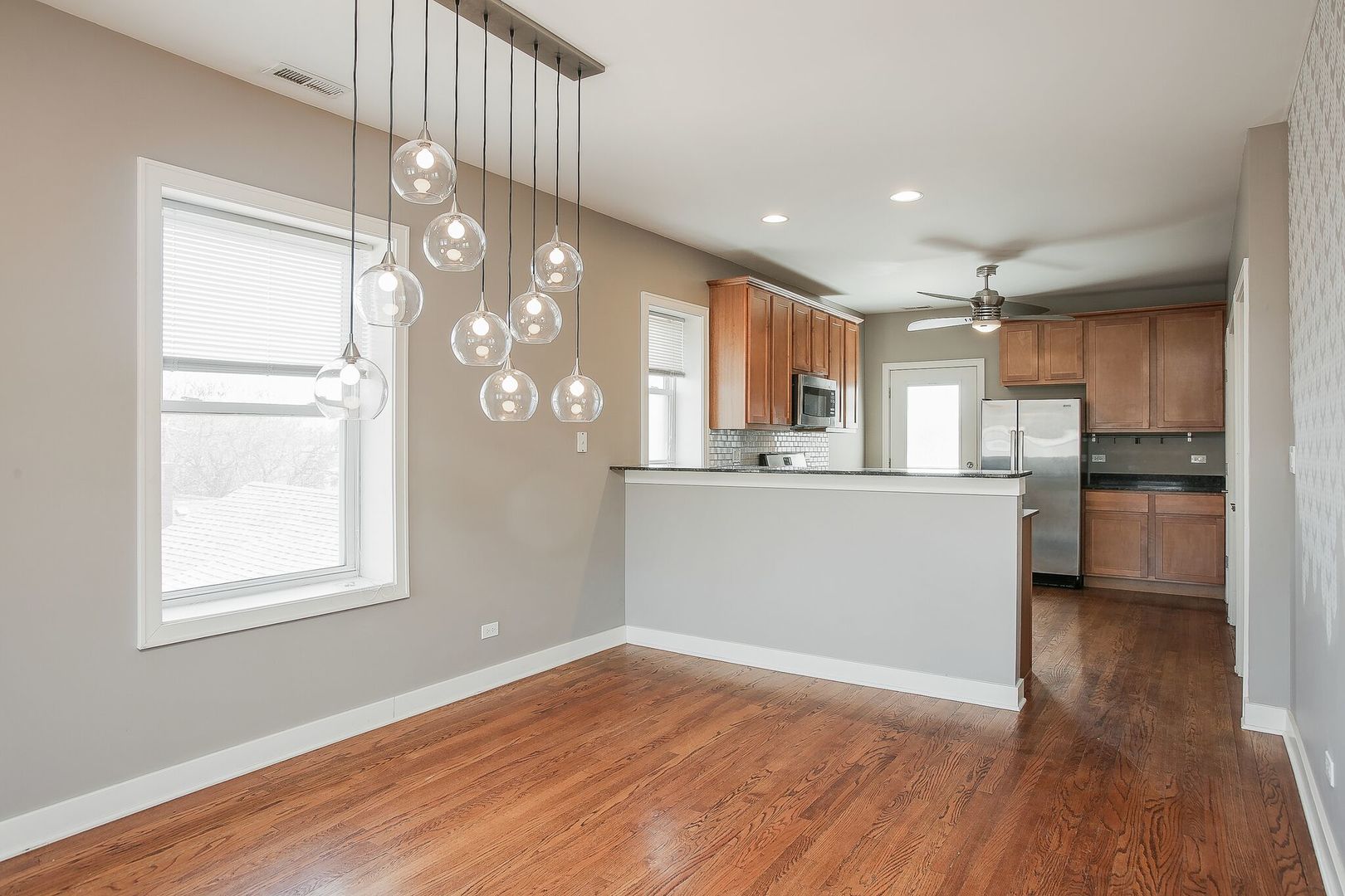 3911 West Addison Street, Unit 3A Chicago, IL 60618 - Photo 6 of 19 Gallery Image 6