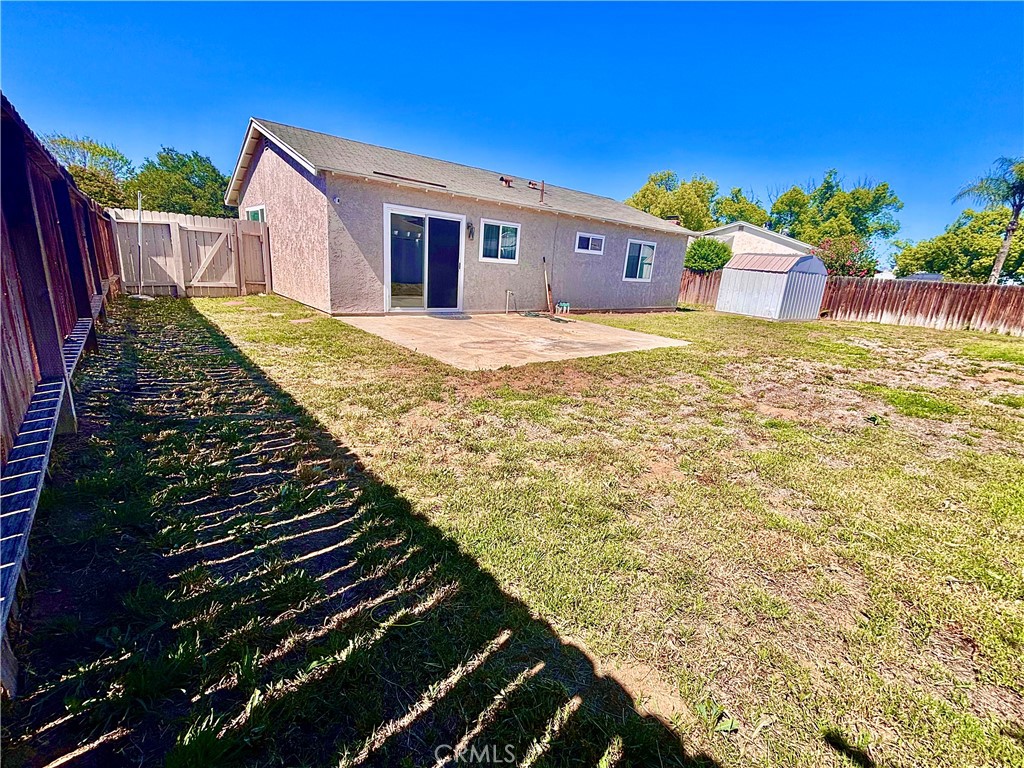 2969 Crestwood Place Riverside, CA 92503 - Photo 4 of 18