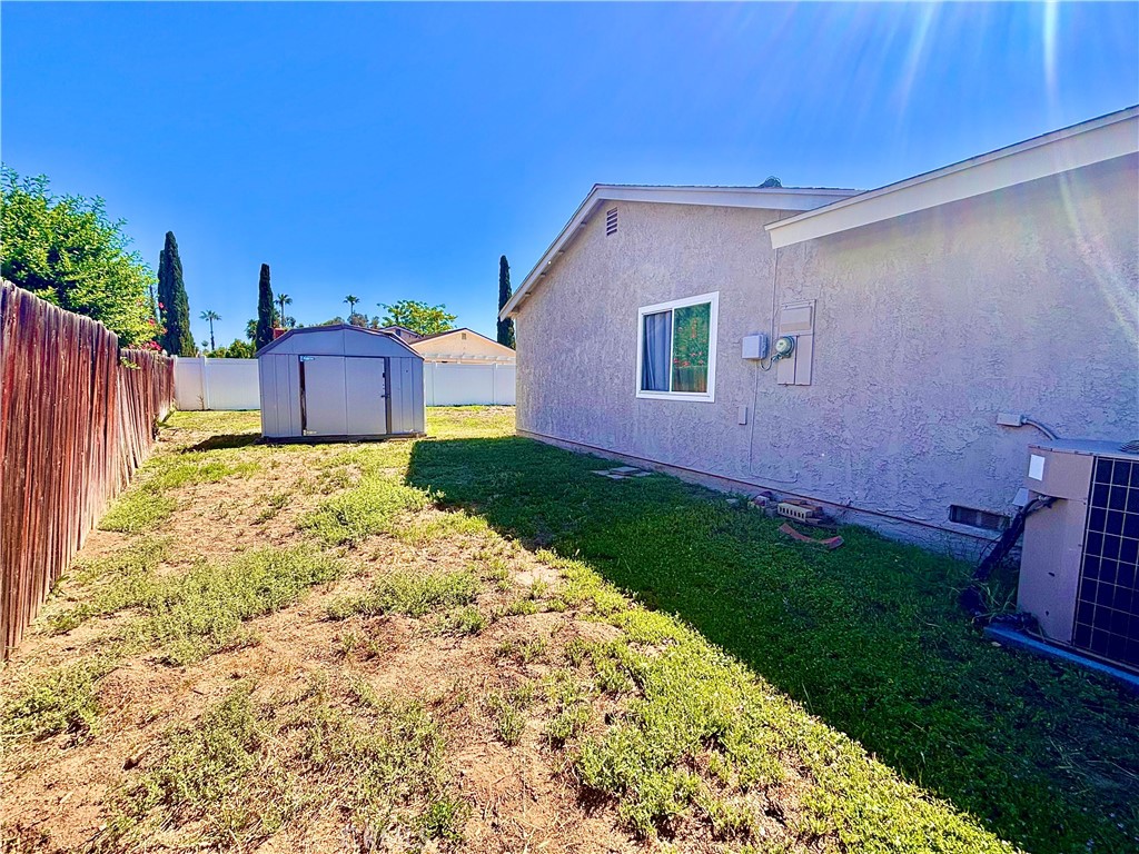 2969 Crestwood Place Riverside, CA 92503 - Photo 6 of 18