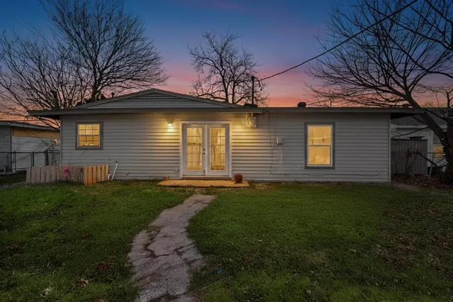 $1,700 | 2321 Blyth Drive, Dallas, TX 75228