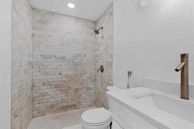 $1,700 | 2321 Blyth Drive, Dallas, TX 75228