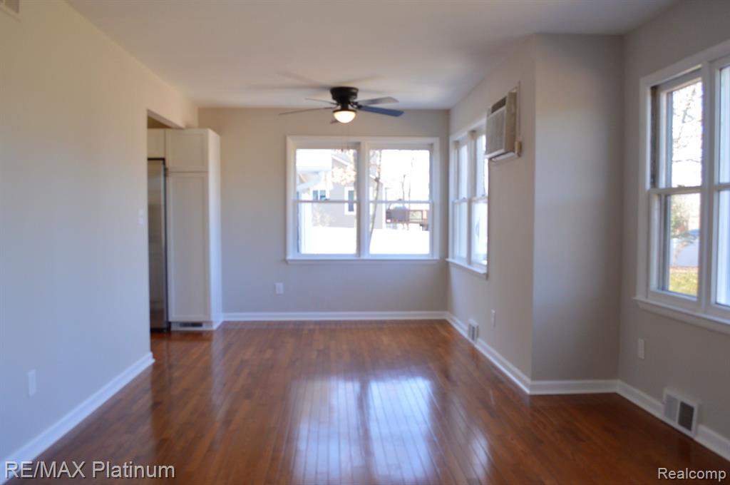 8872 Winans Lake Road Brighton, MI 48116 - Photo 15 of 19 Gallery Image 15