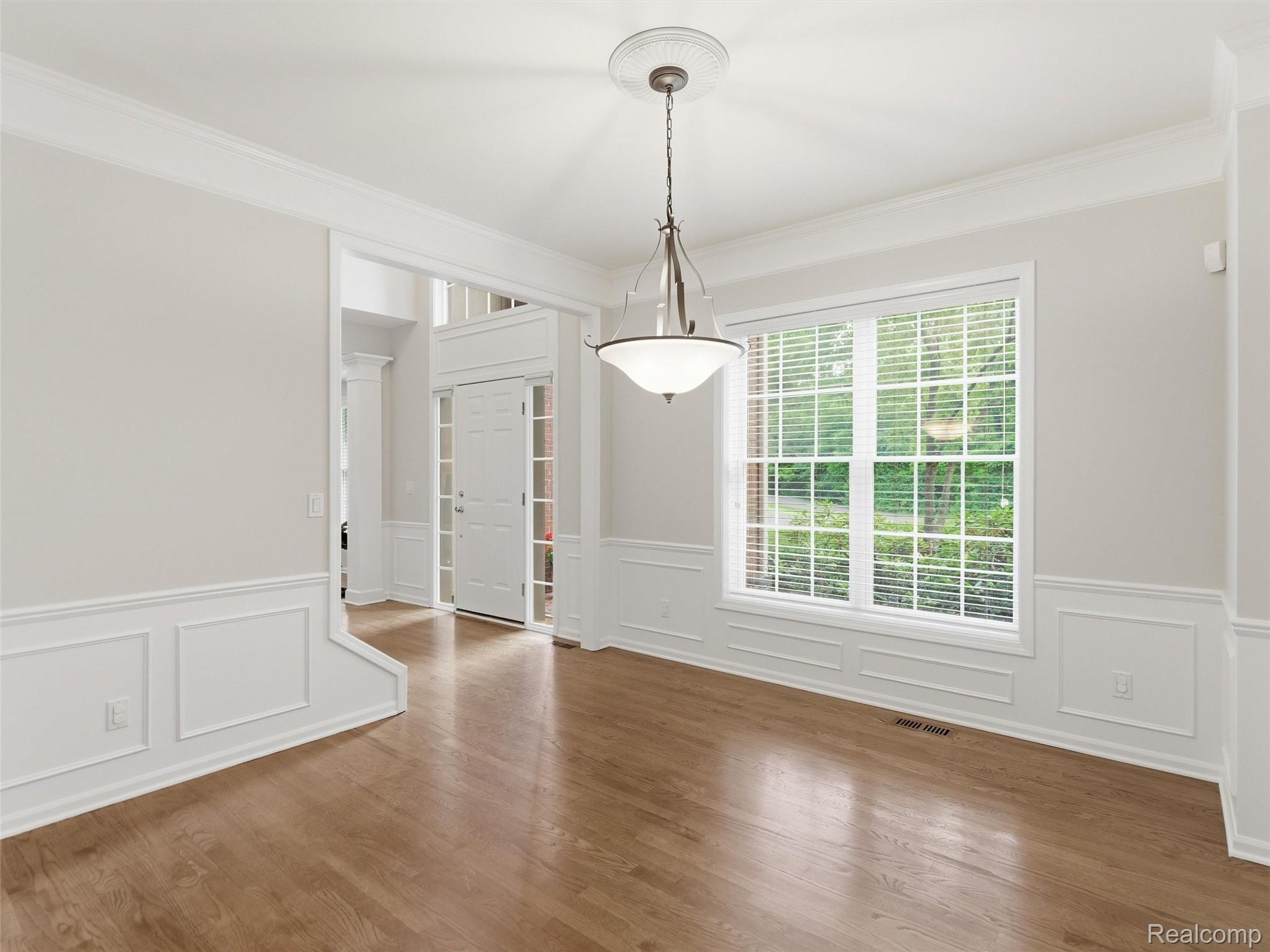 5454 Creekmonte Drive Rochester, MI 48306 - Photo 23 of 69 17-DSC07580.jpg