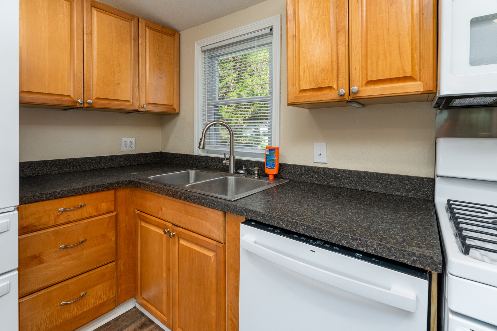 313 North 9th Street Herrin, IL 62948 - Photo 12 of 28
