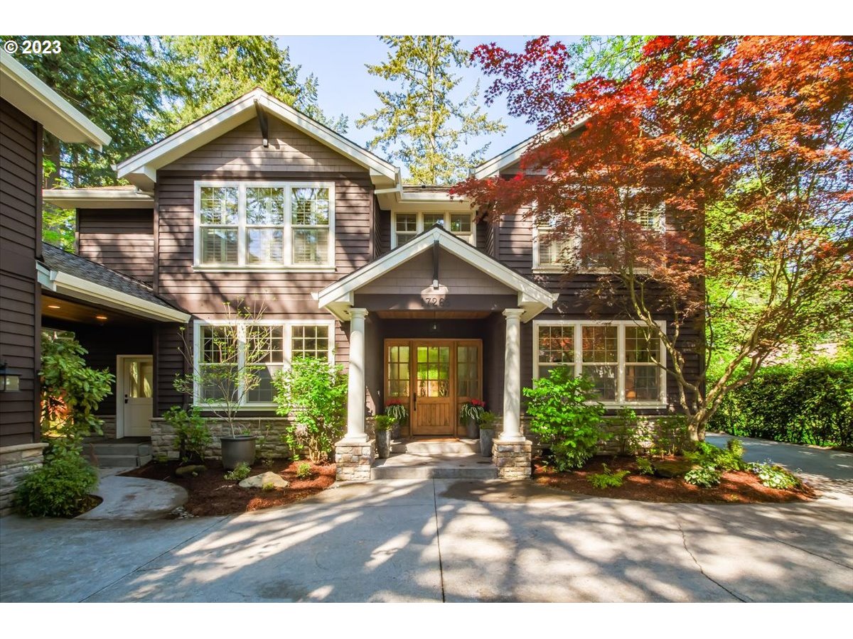 17269 Bryant Road Lake Oswego, OR 97035 - Photo 3 of 48 Gallery Image 3