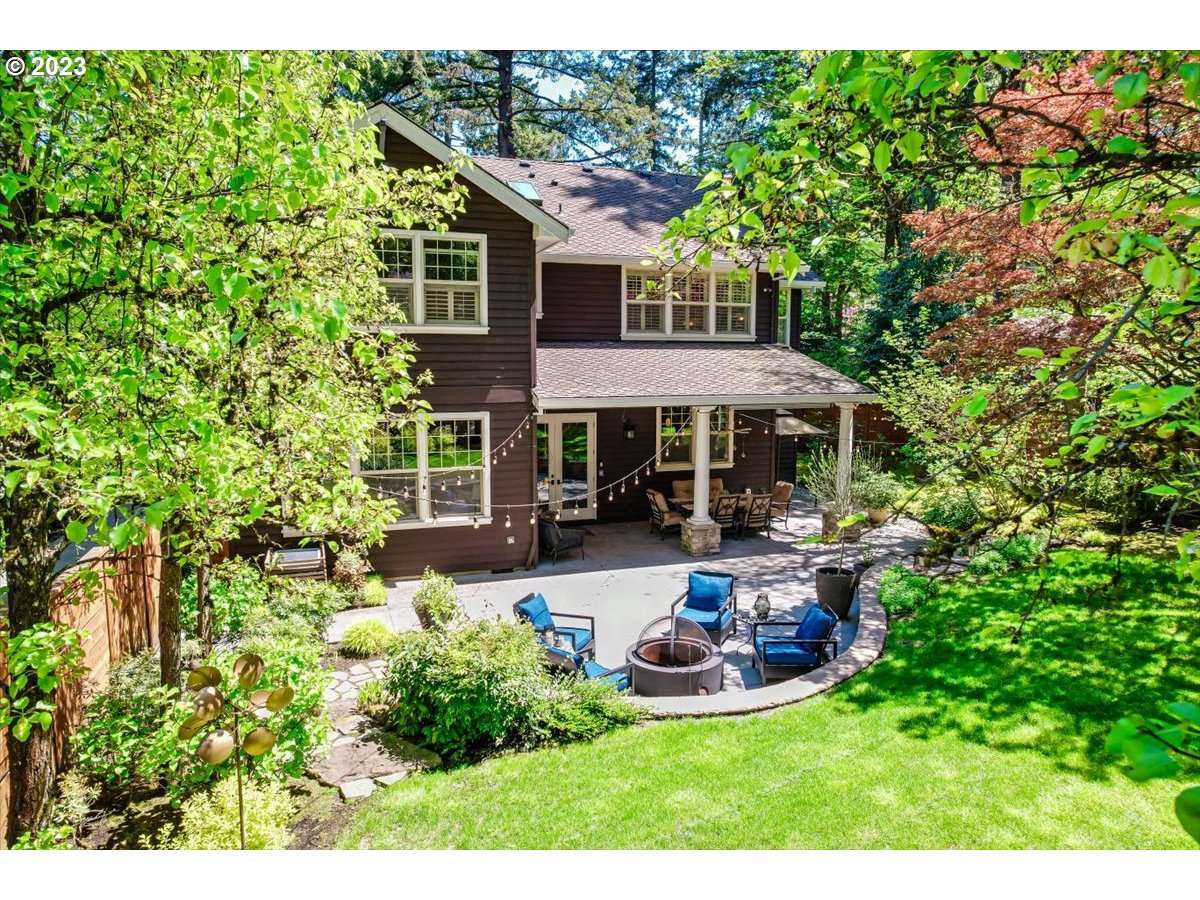 17269 Bryant Road Lake Oswego, OR 97035 - Photo 36 of 48 Gallery Image 36