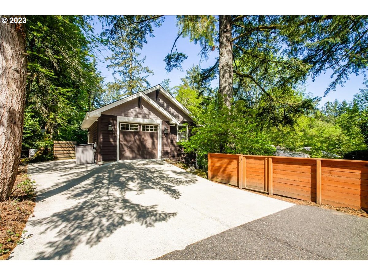 17269 Bryant Road Lake Oswego, OR 97035 - Photo 39 of 48 Gallery Image 39