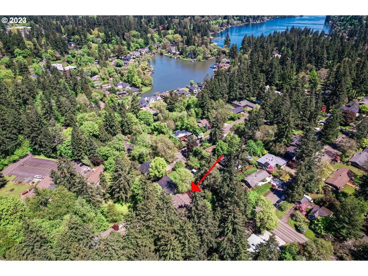 17269 Bryant Road Lake Oswego, OR 97035 - Photo 46 of 48 Gallery Image 46
