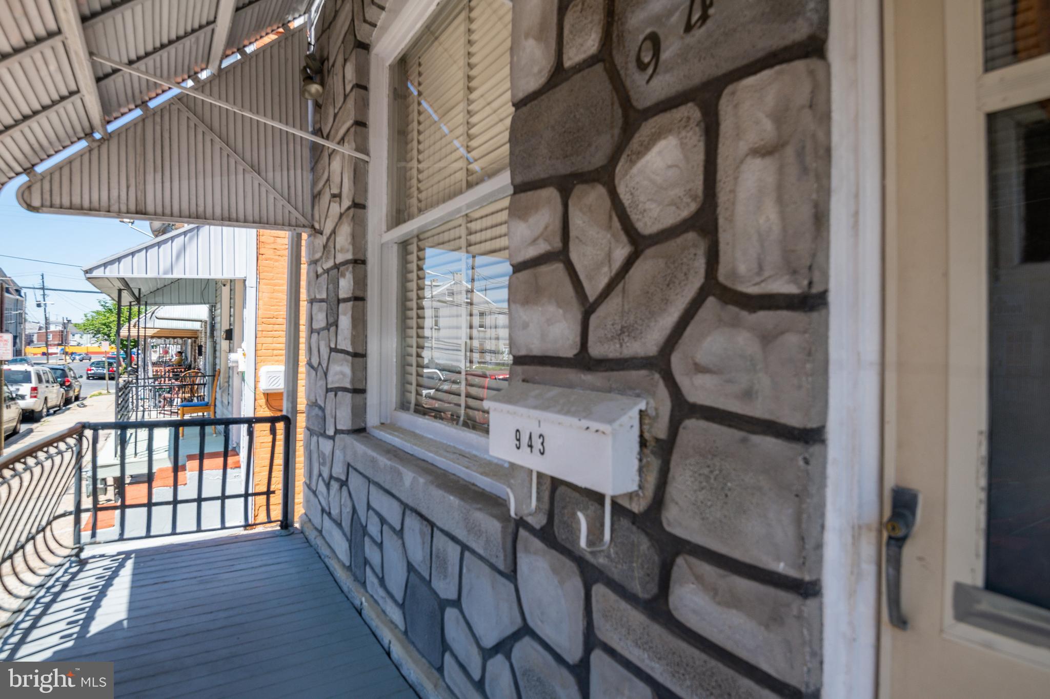 943 Spruce Street Reading, PA 19602 - Photo 2 of 22