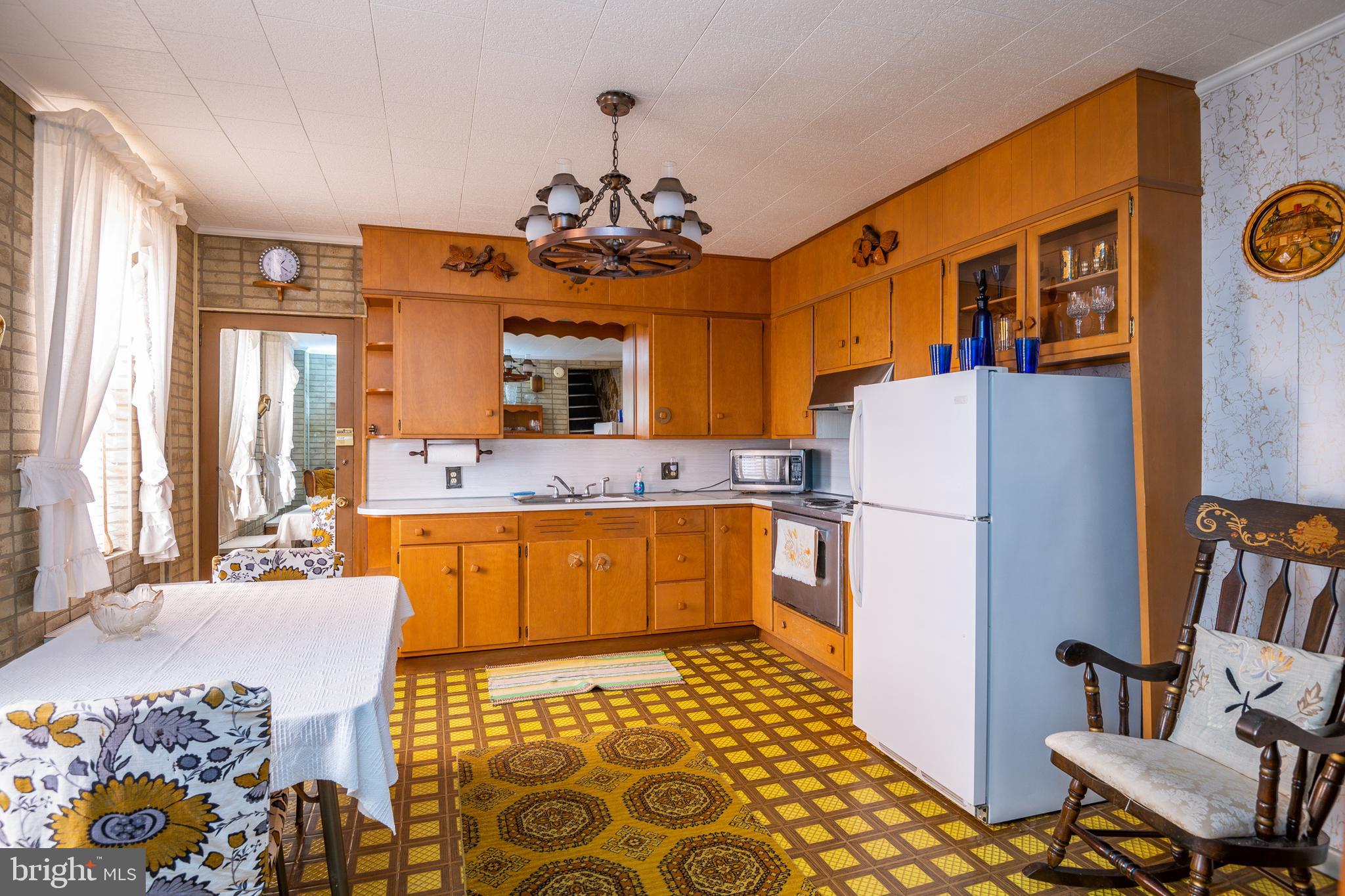 943 Spruce Street Reading, PA 19602 - Photo 7 of 22