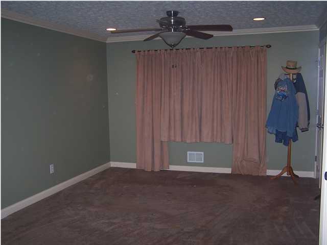 10298 Wingfield Road Louisville, KY 40291 - Photo 12 of 19 Additional Photo