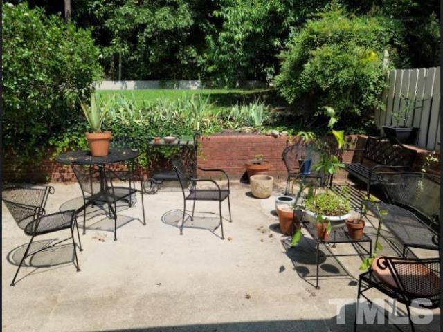 1301 Ashburton Road Raleigh, NC 27606 - Photo 4 of 22