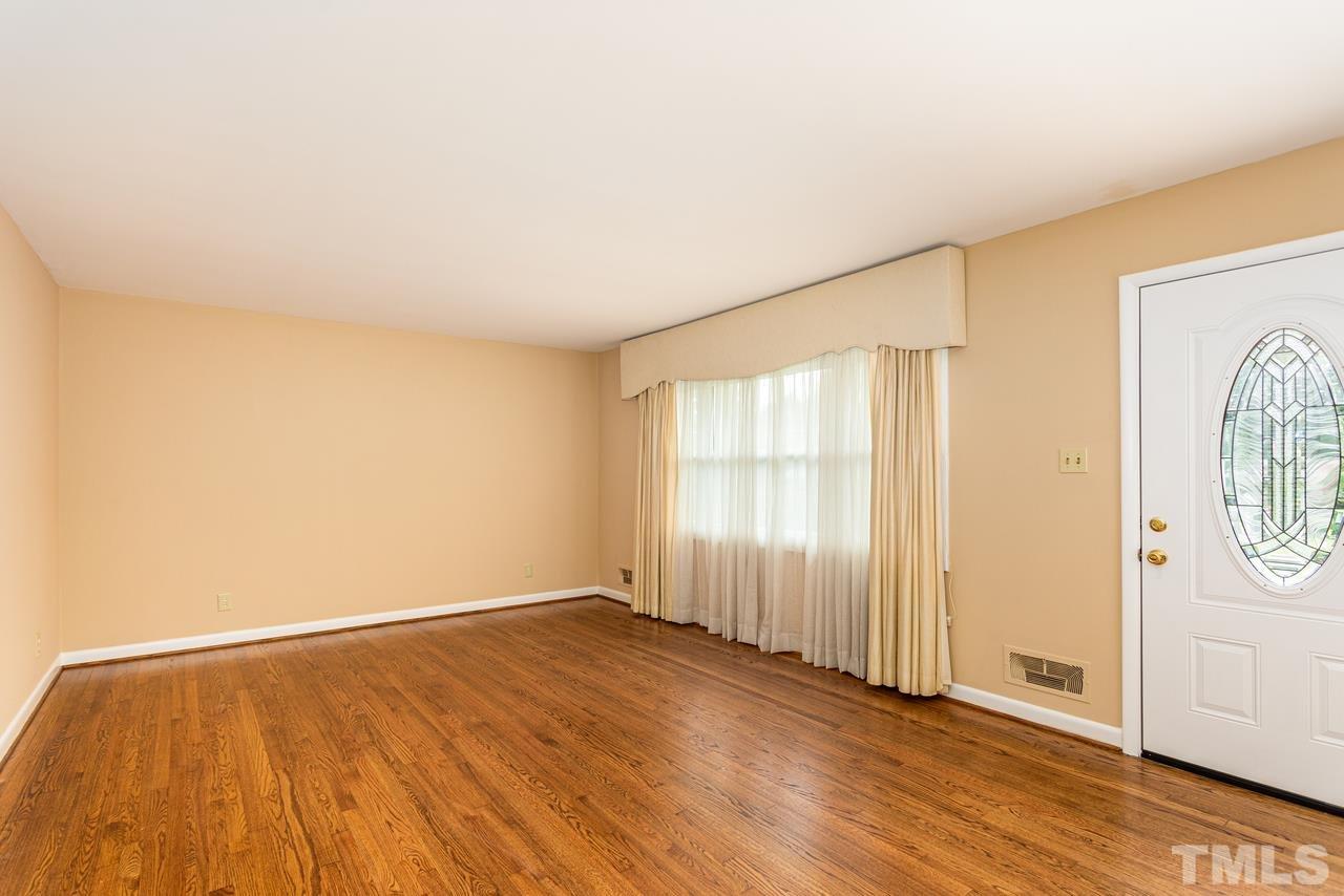1301 Ashburton Road Raleigh, NC 27606 - Photo 5 of 22
