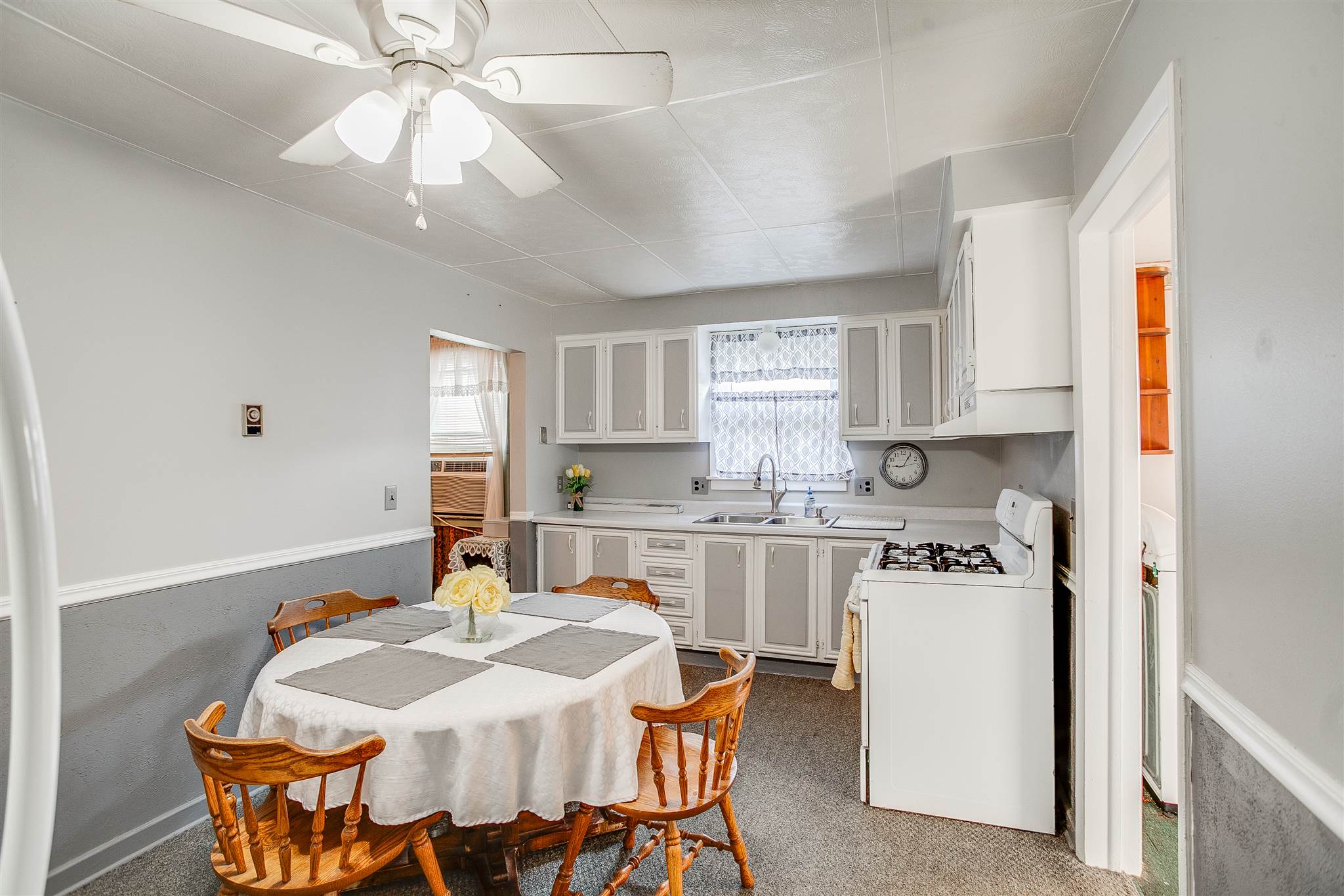 2018 Bertrand Street South Bend, IN 46628 - Photo 8 of 24 Gallery Image 8