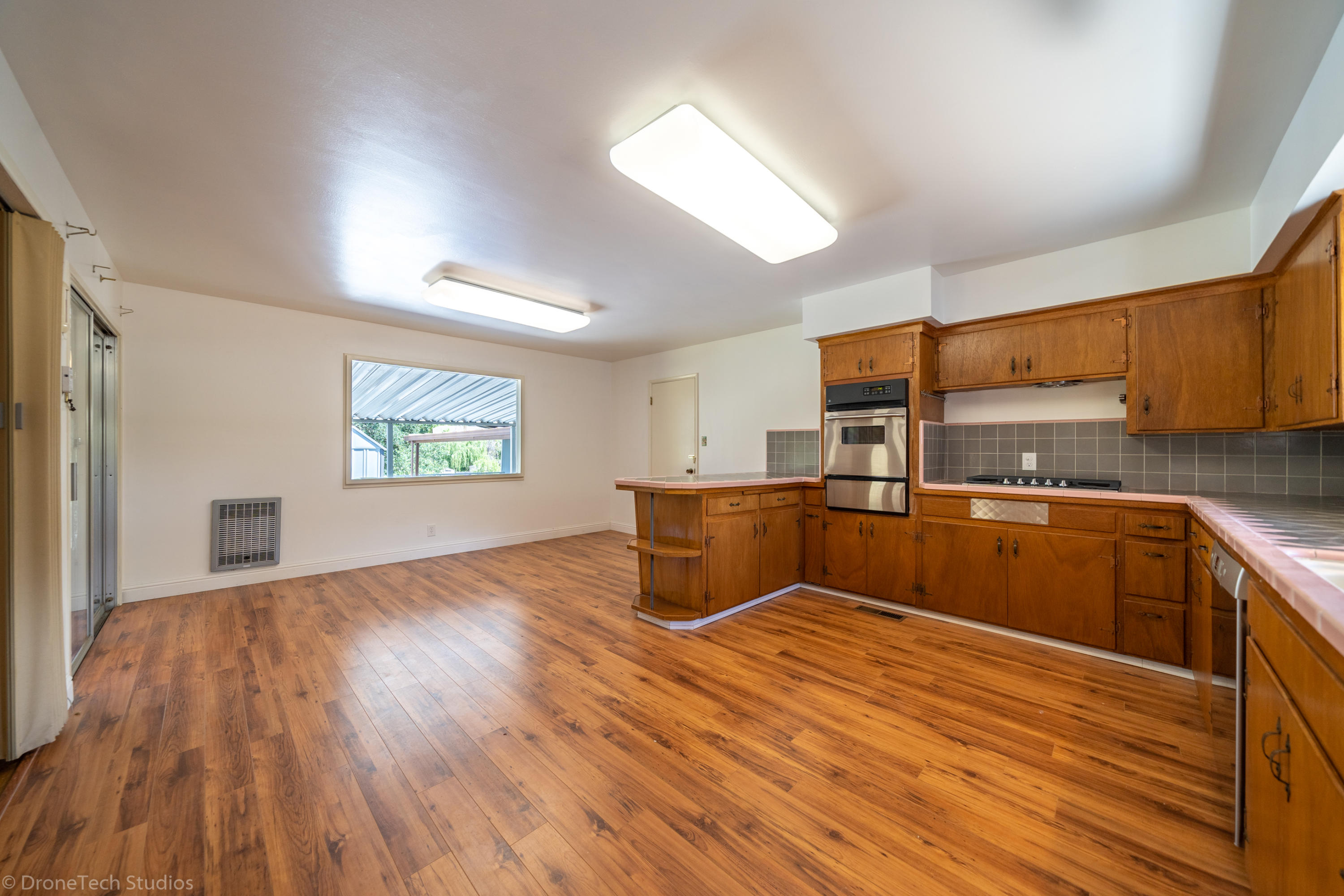 1703 Ridge Drive Redding, CA 96001 - Photo 18 of 49 1703 Ridge Dr-18