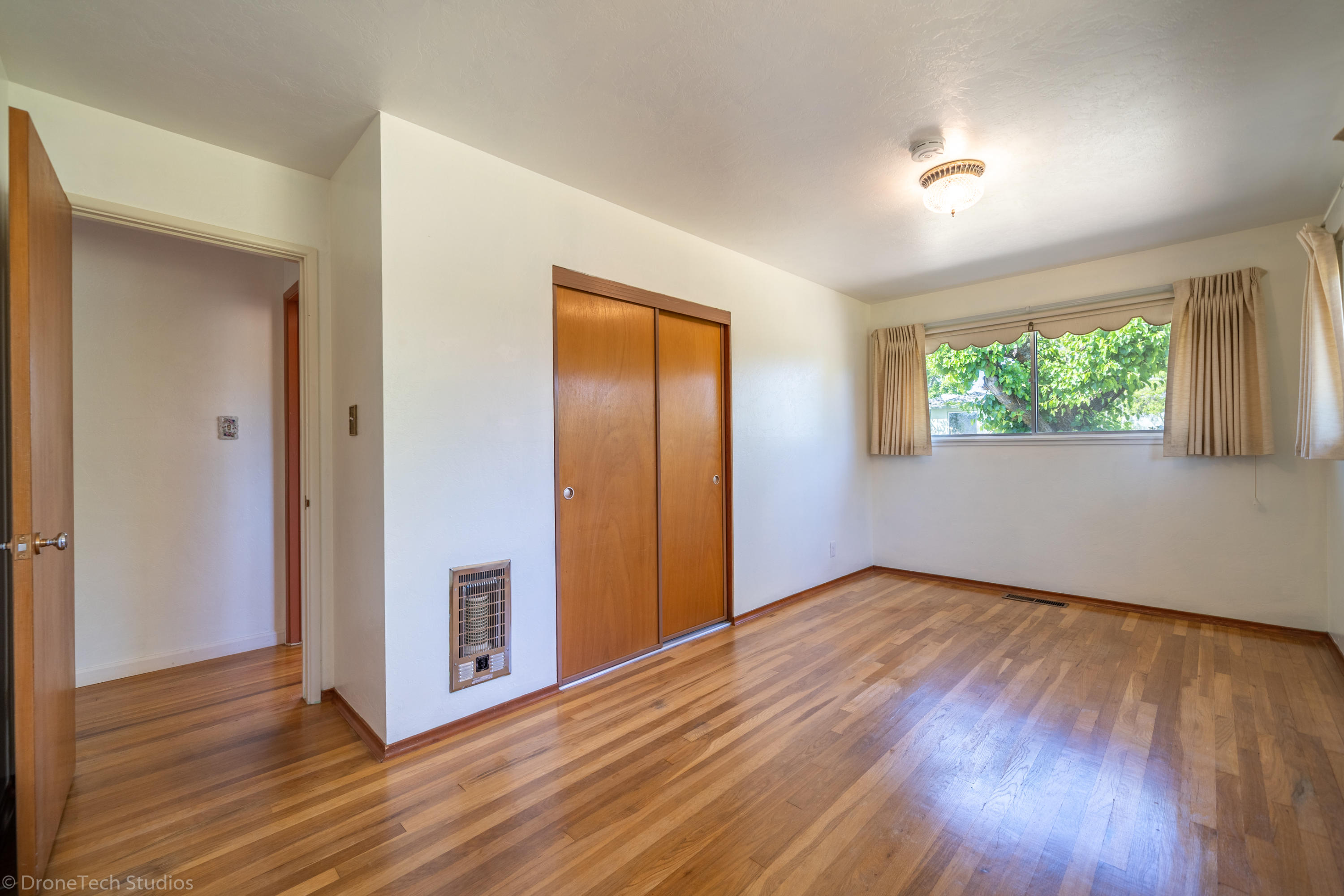 1703 Ridge Drive Redding, CA 96001 - Photo 24 of 49 1703 Ridge Dr-24
