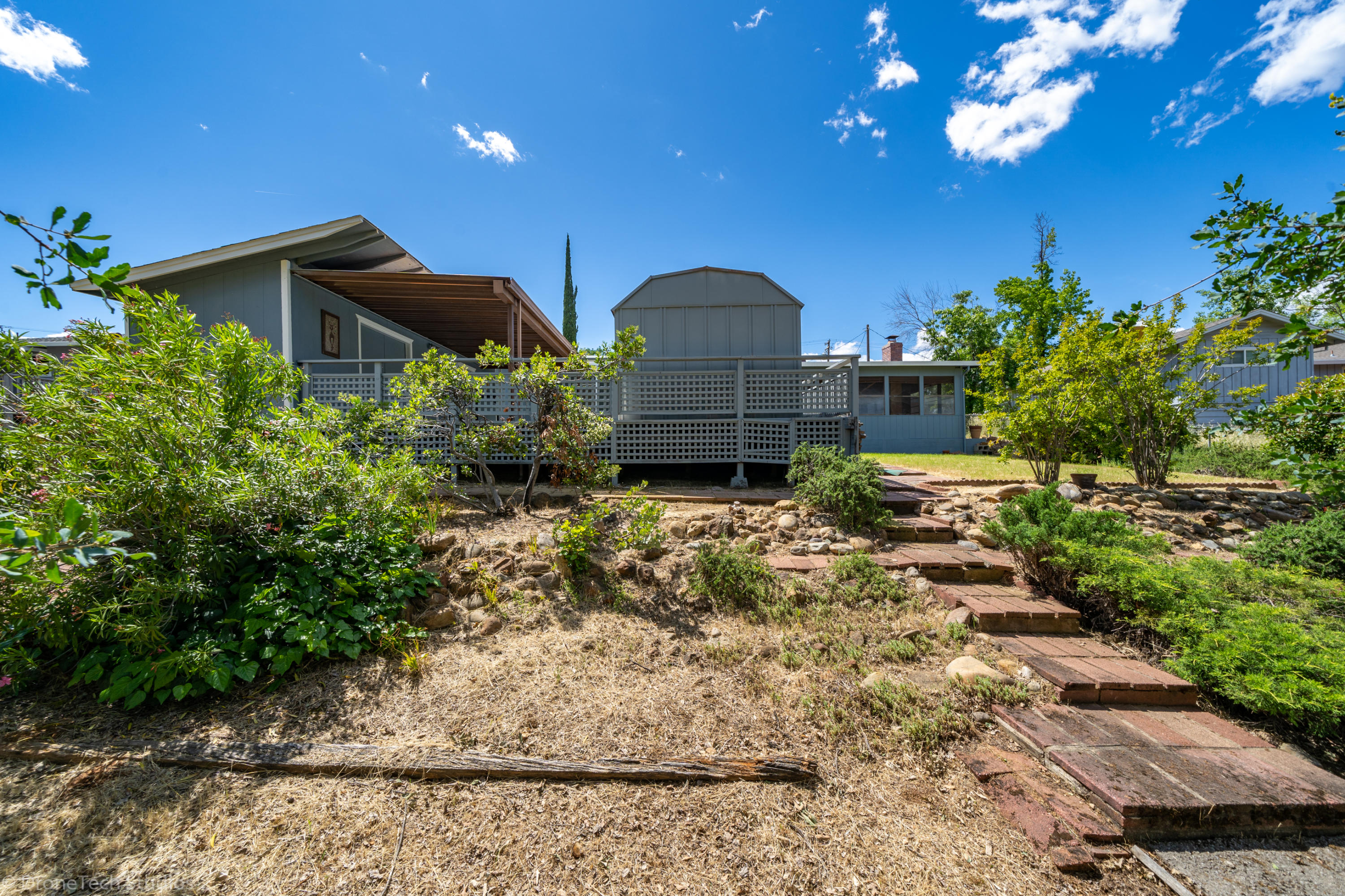 1703 Ridge Drive Redding, CA 96001 - Photo 35 of 49 1703 Ridge Dr-35