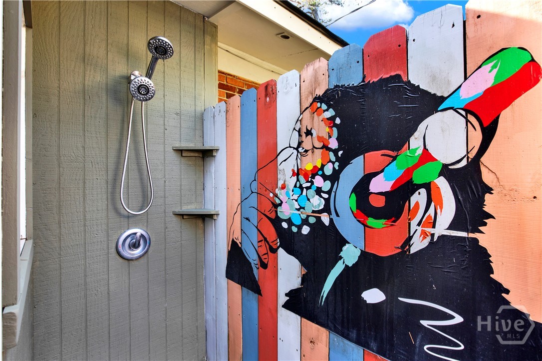 102 Jacquelyn Drive Savannah, GA 31406 - Photo 32 of 40 Outdoor Shower