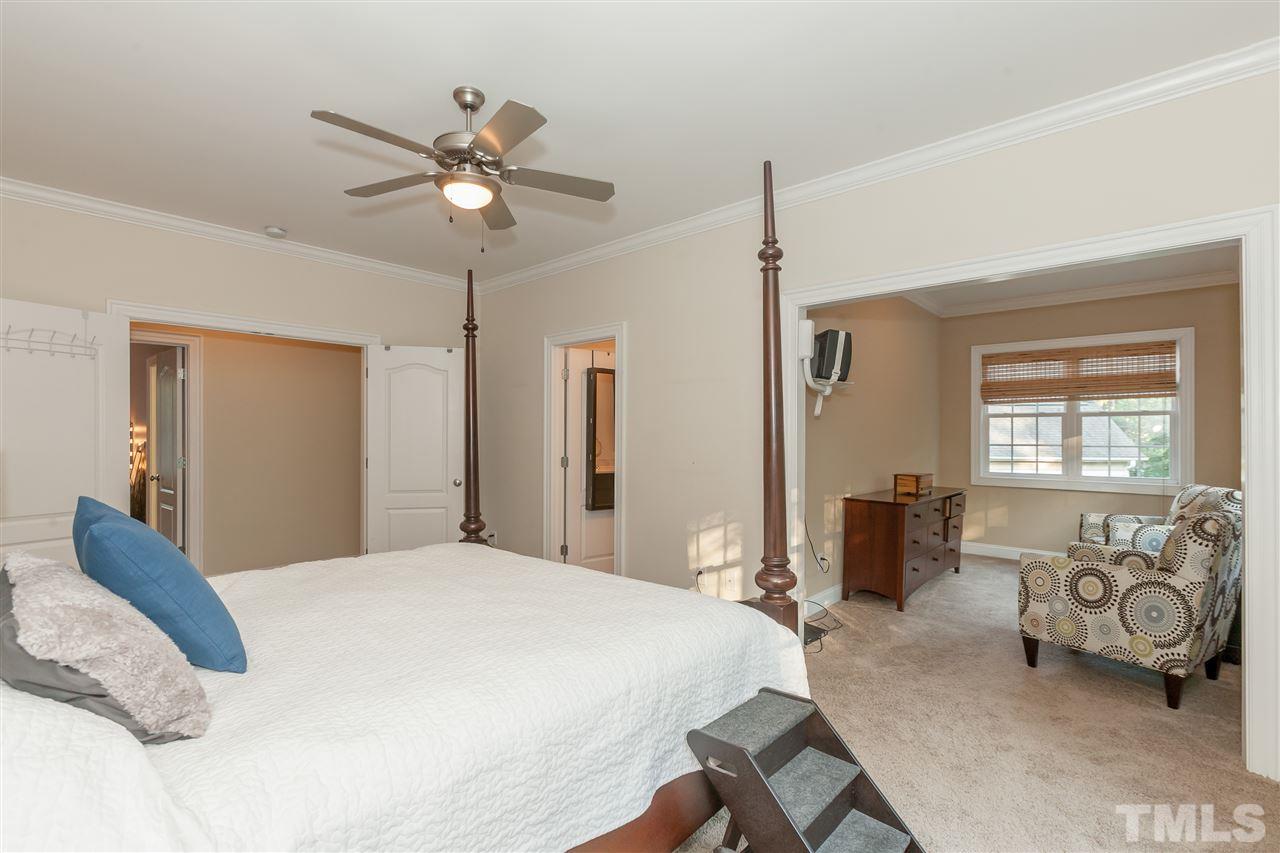 4315 Oakthorne Way Raleigh, NC 27613 - Photo 11 of 15