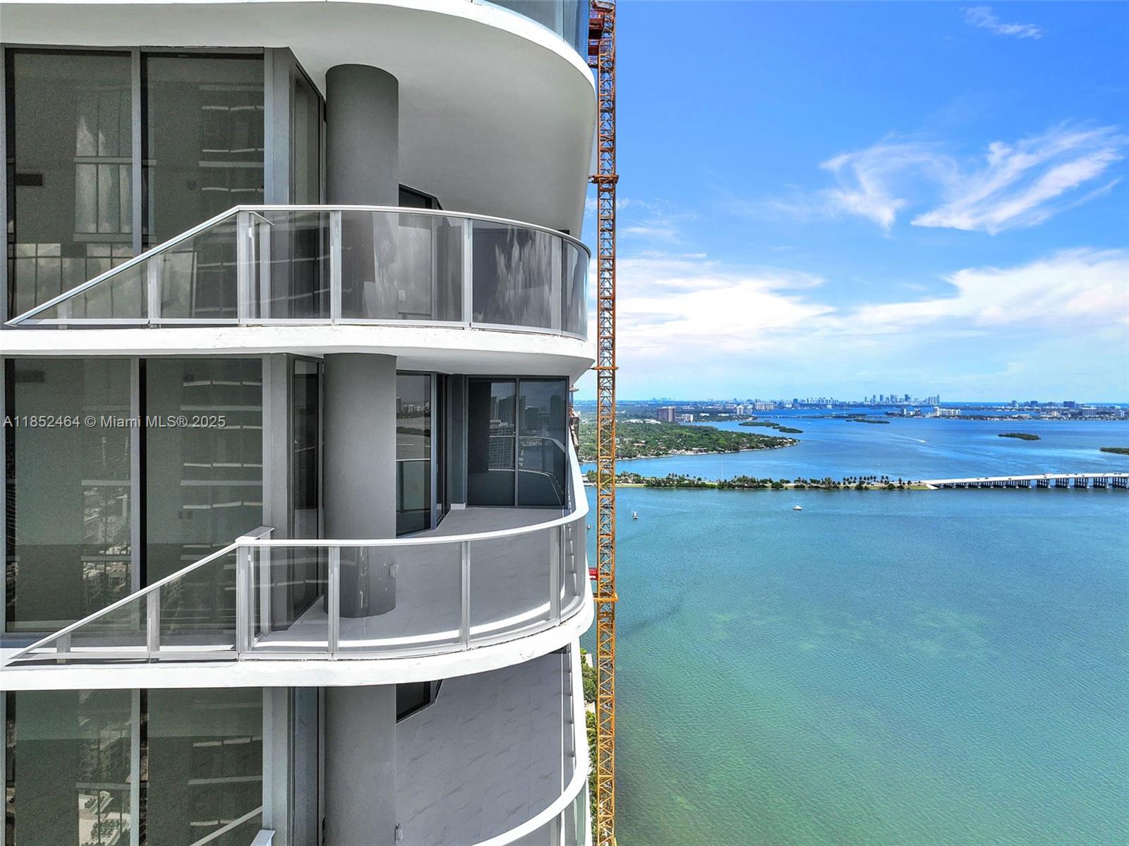 700 Northeast 24th Street, Unit 4507 Miami, FL 33137 - Photo 64 of 70 a view of a large building