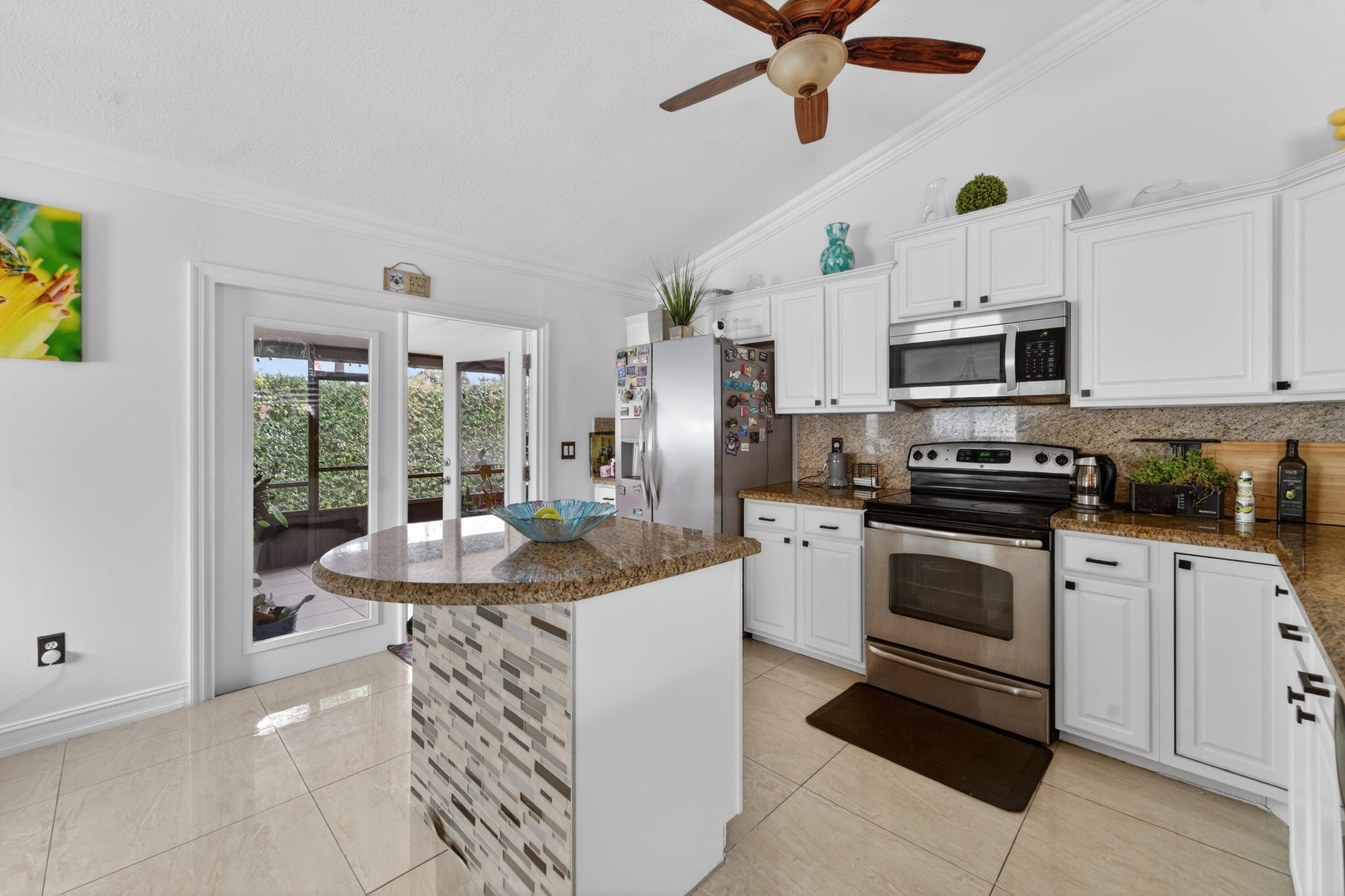 8208 Scenic Turn Boca Raton, FL 33433 - Photo 7 of 46 020526-72