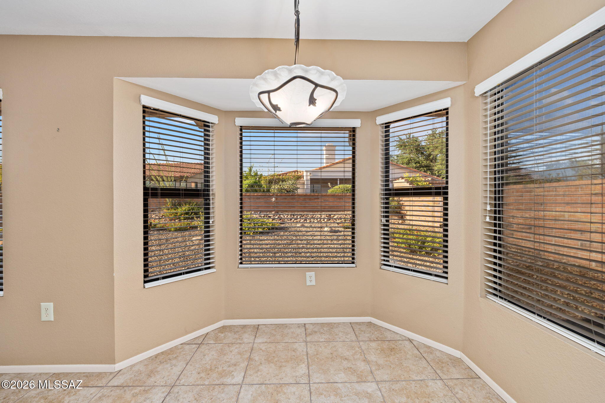 1029 East Rising Sun Drive Oro Valley, AZ 85755 - Photo 16 of 51 KITCHEN EAT IN W/ BAY WINDOW