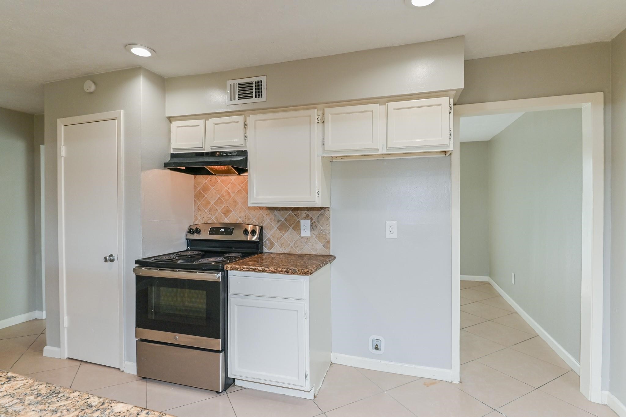 10019 Overview Drive Sugar Land, TX 77498 - Photo 16 of 30