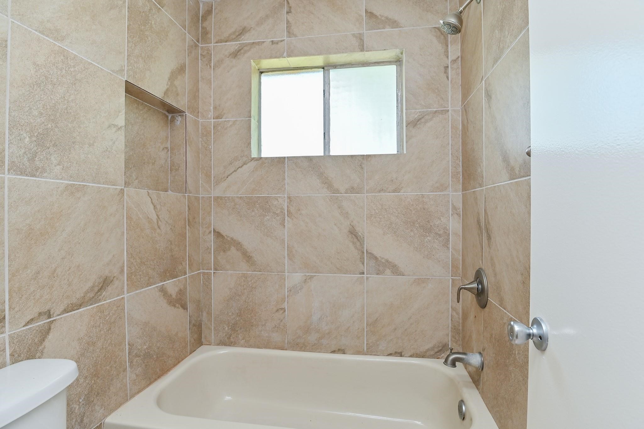 10019 Overview Drive Sugar Land, TX 77498 - Photo 21 of 30