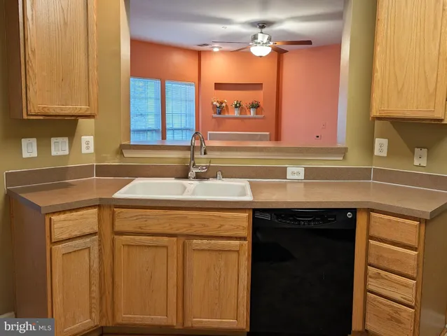 $2,400 | 6214 Westchester Park Drive, Unit 402F, College Park, MD 20740