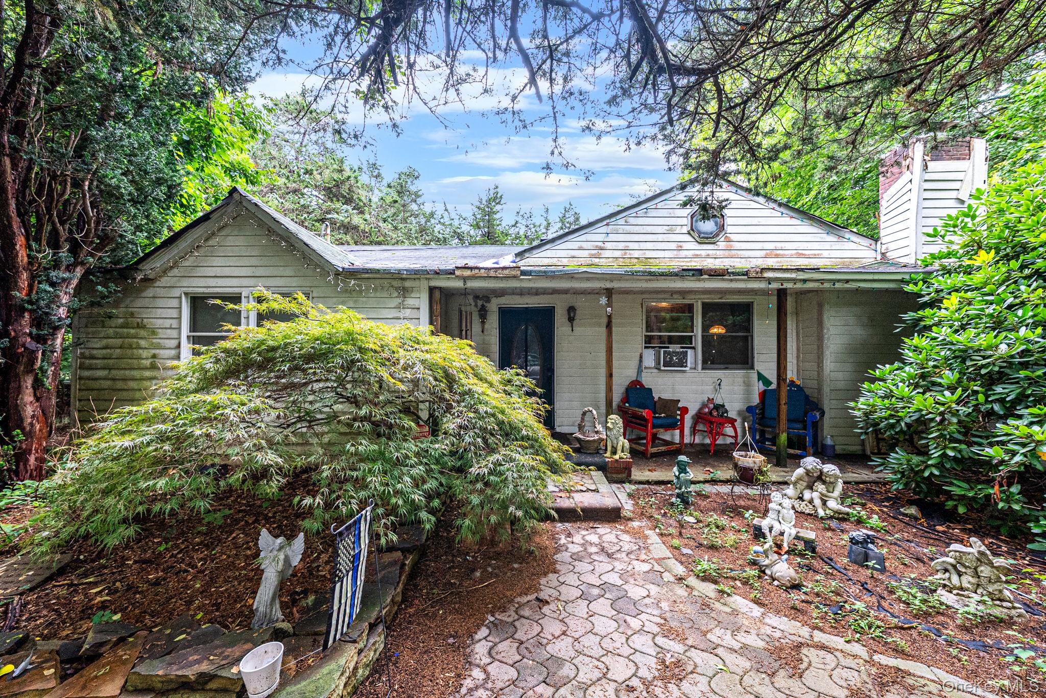 59 Dyke Road Setauket, NY 11733 - Photo 19 of 23 Gallery Image 19