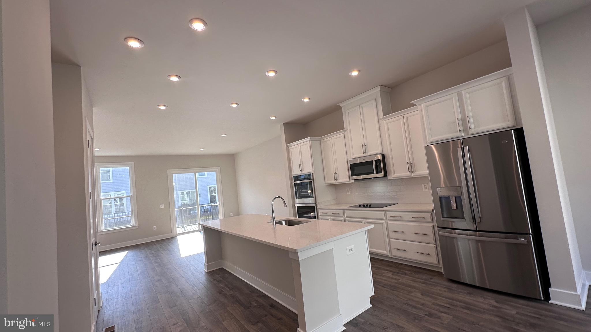 2453 Liberty Loop Herndon, VA 20171 - Photo 3 of 26