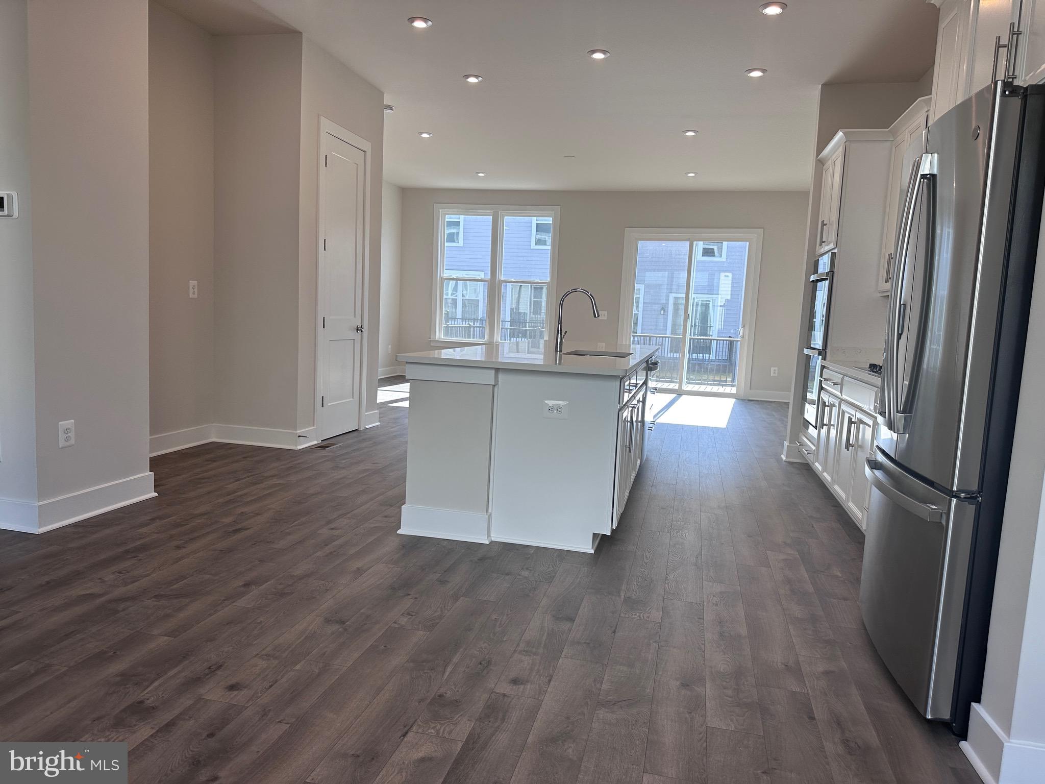 2453 Liberty Loop Herndon, VA 20171 - Photo 4 of 26