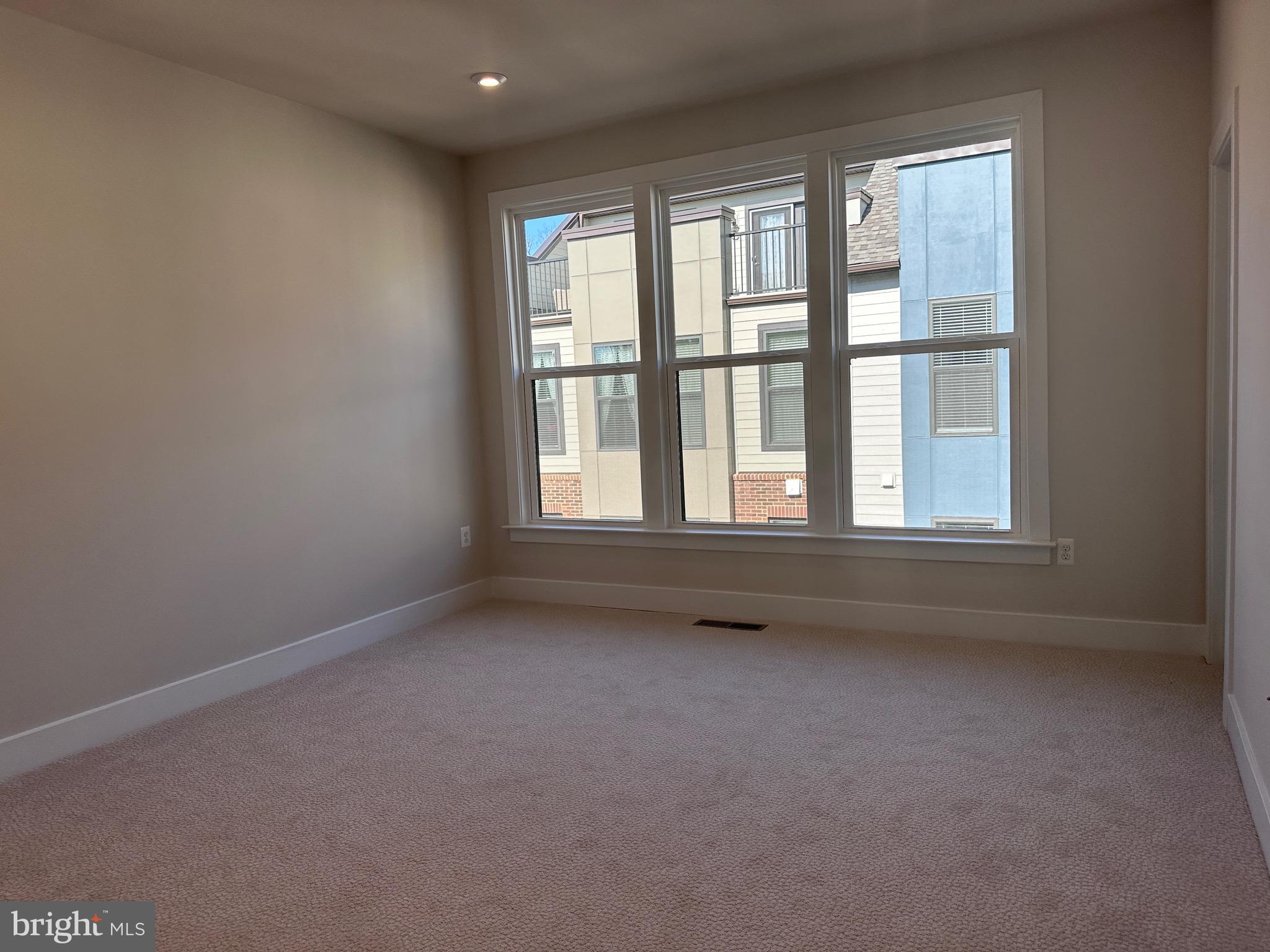 2453 Liberty Loop Herndon, VA 20171 - Photo 8 of 26