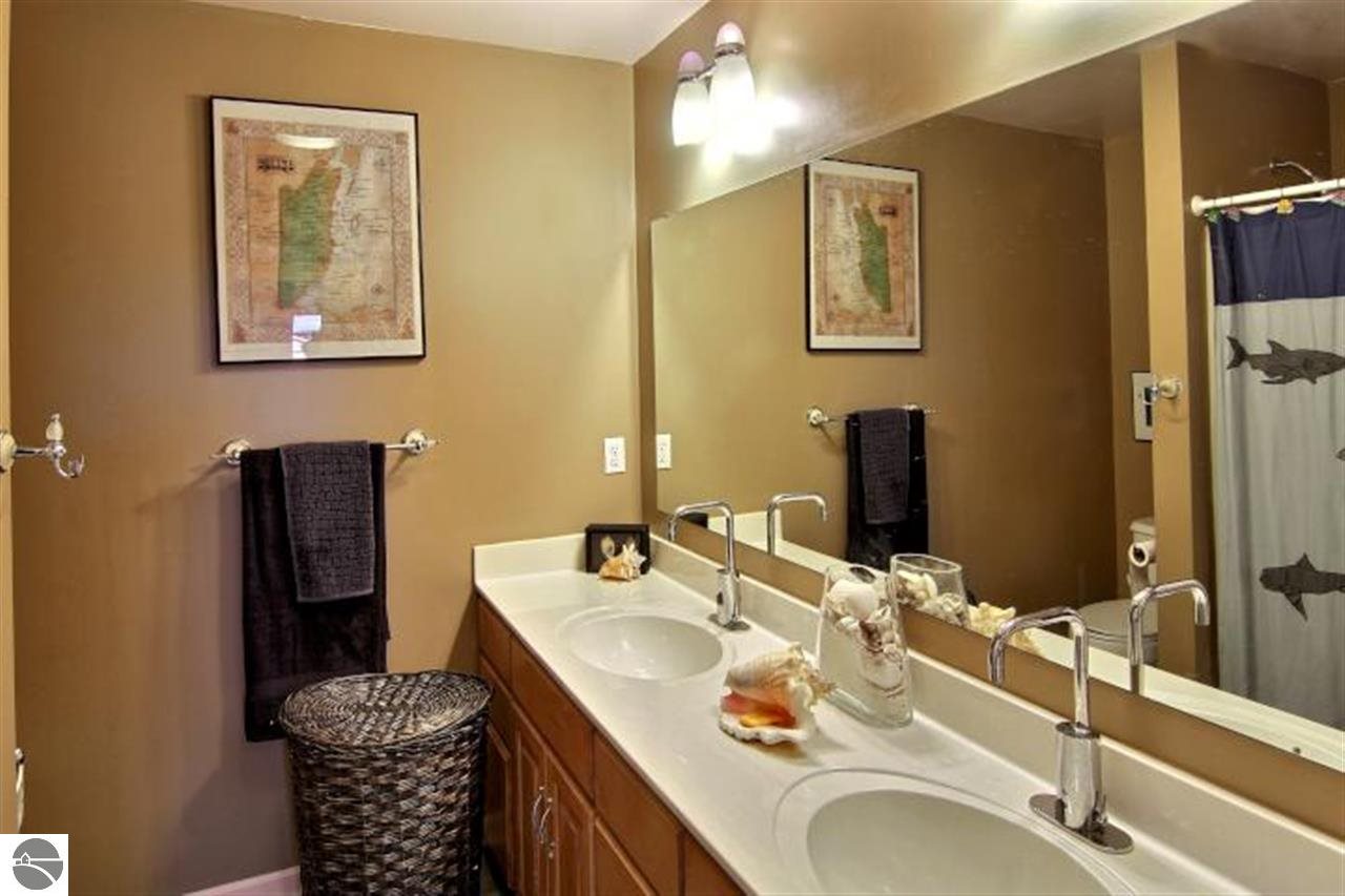 577 Strohm Road Traverse City, MI 49696 - Photo 20 of 24 1777147-19.JPG