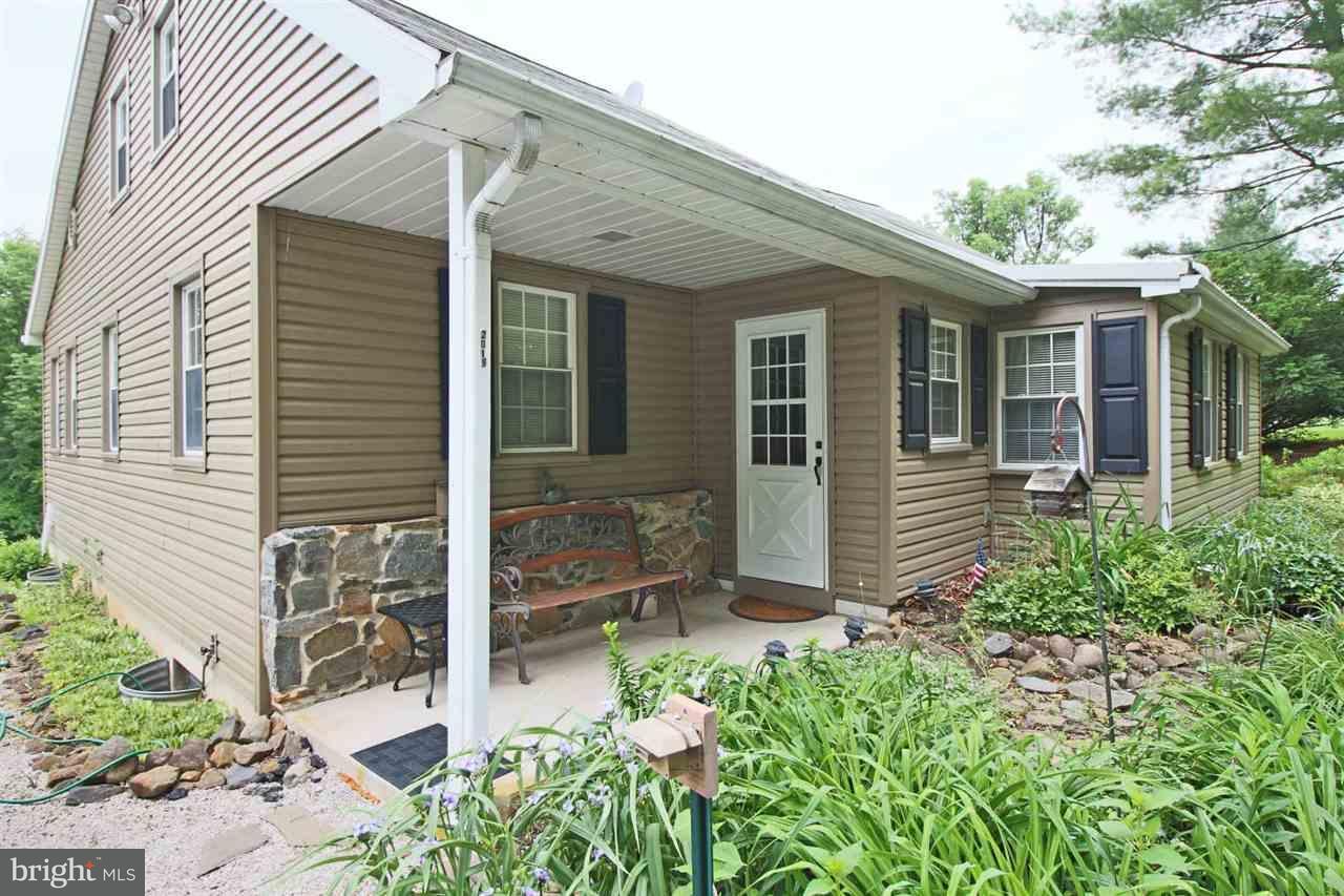 2019 Ridge Road Gettysburg, PA 17325 - Photo 2 of 24