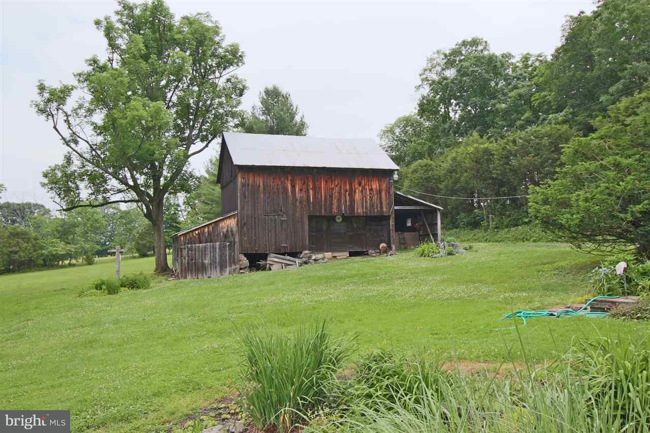 2019 Ridge Road Gettysburg, PA 17325 - Photo 7 of 24