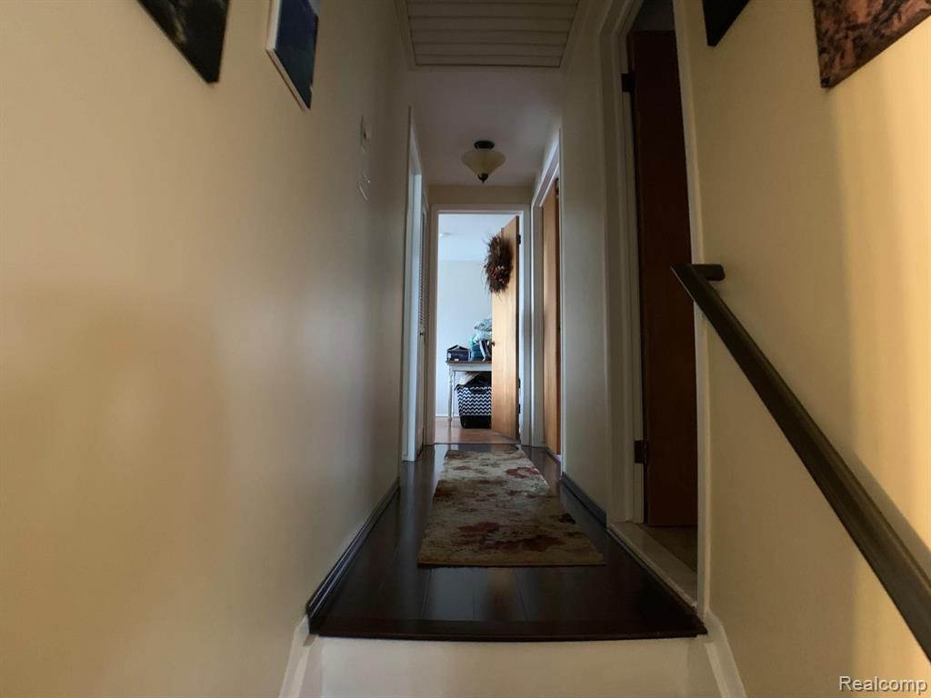 22111 Hall Road Woodhaven, MI 48183 - Photo 27 of 46