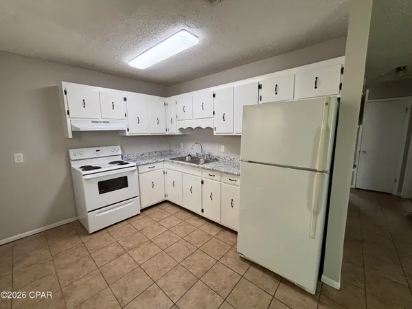 $995 | 2701 East 8th Court, Unit C, Panama City, FL 32401