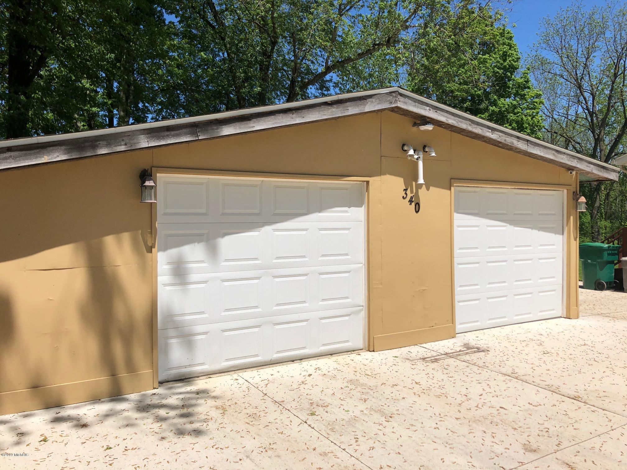 340 Francisco Road Union City, MI 49094 - Photo 38 of 43 garage outside