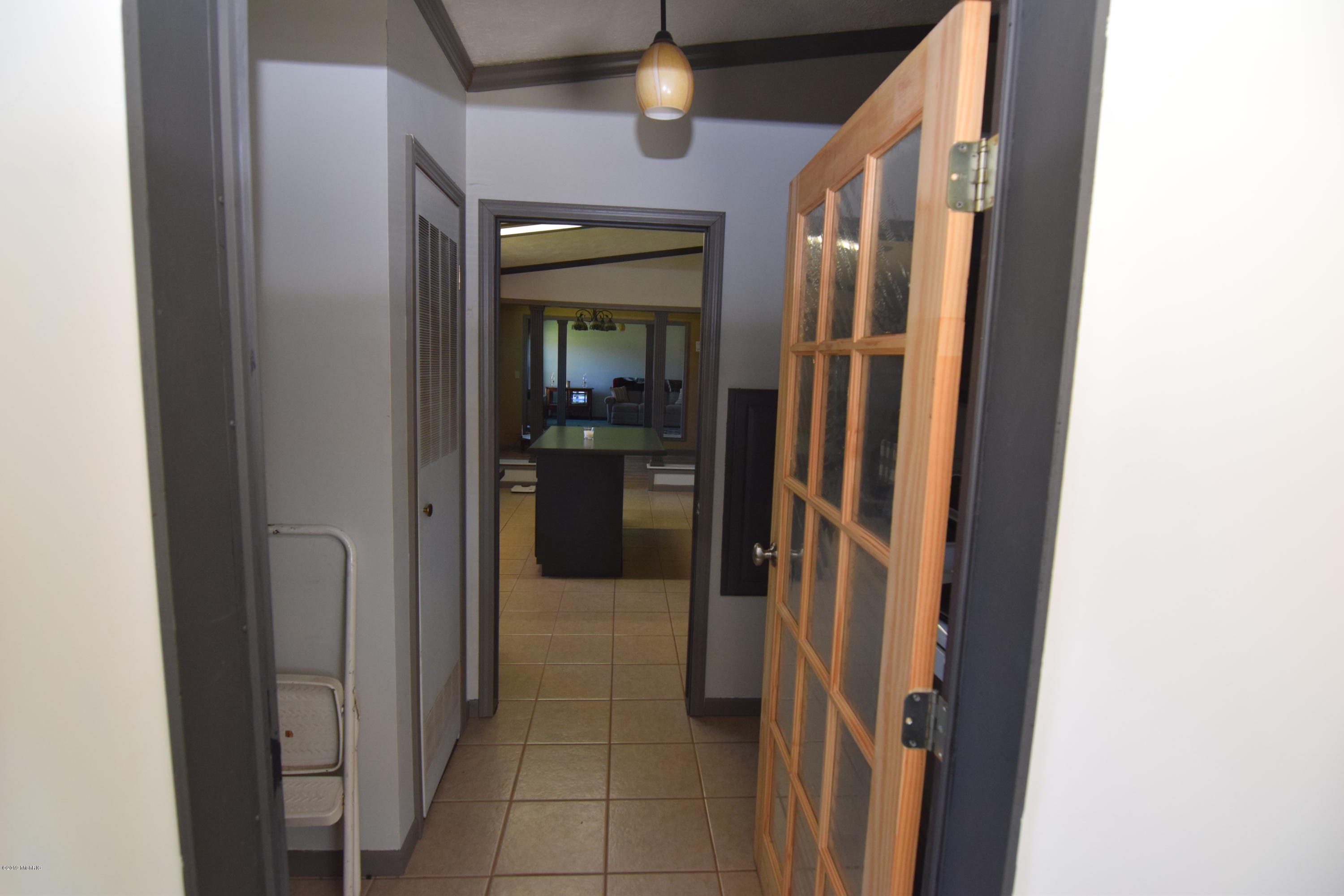 340 Francisco Road Union City, MI 49094 - Photo 5 of 43 DSC_0408