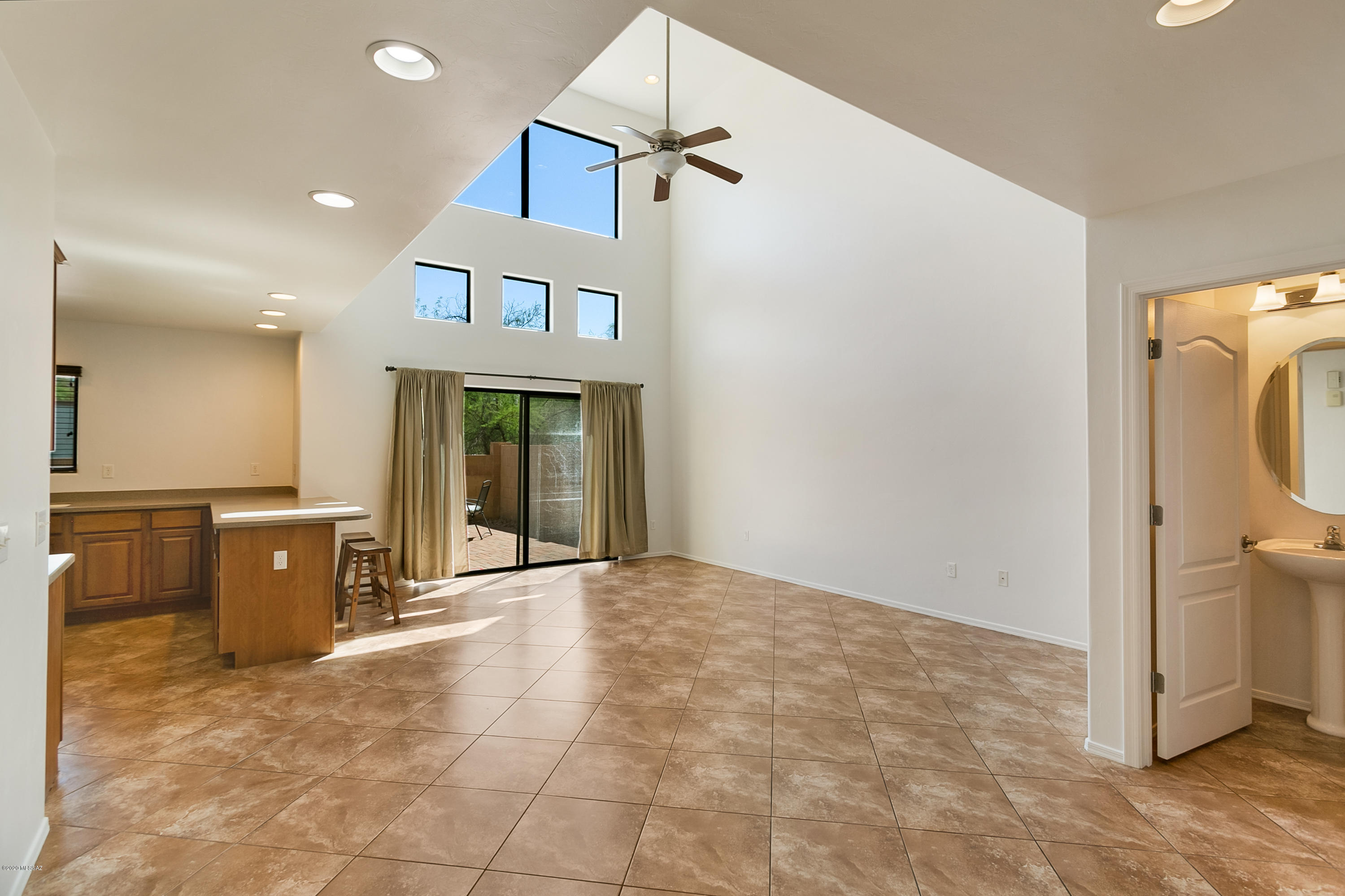 4172 North Fortune Loop Tucson, AZ 85719 - Photo 8 of 20